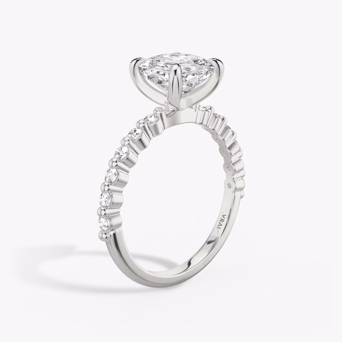 The Single Shared Prong | Cushion | 18k | White Gold | bandAccent: Plain | bandStoneStyle: original | diamondOrientation: vertical | caratWeight: other