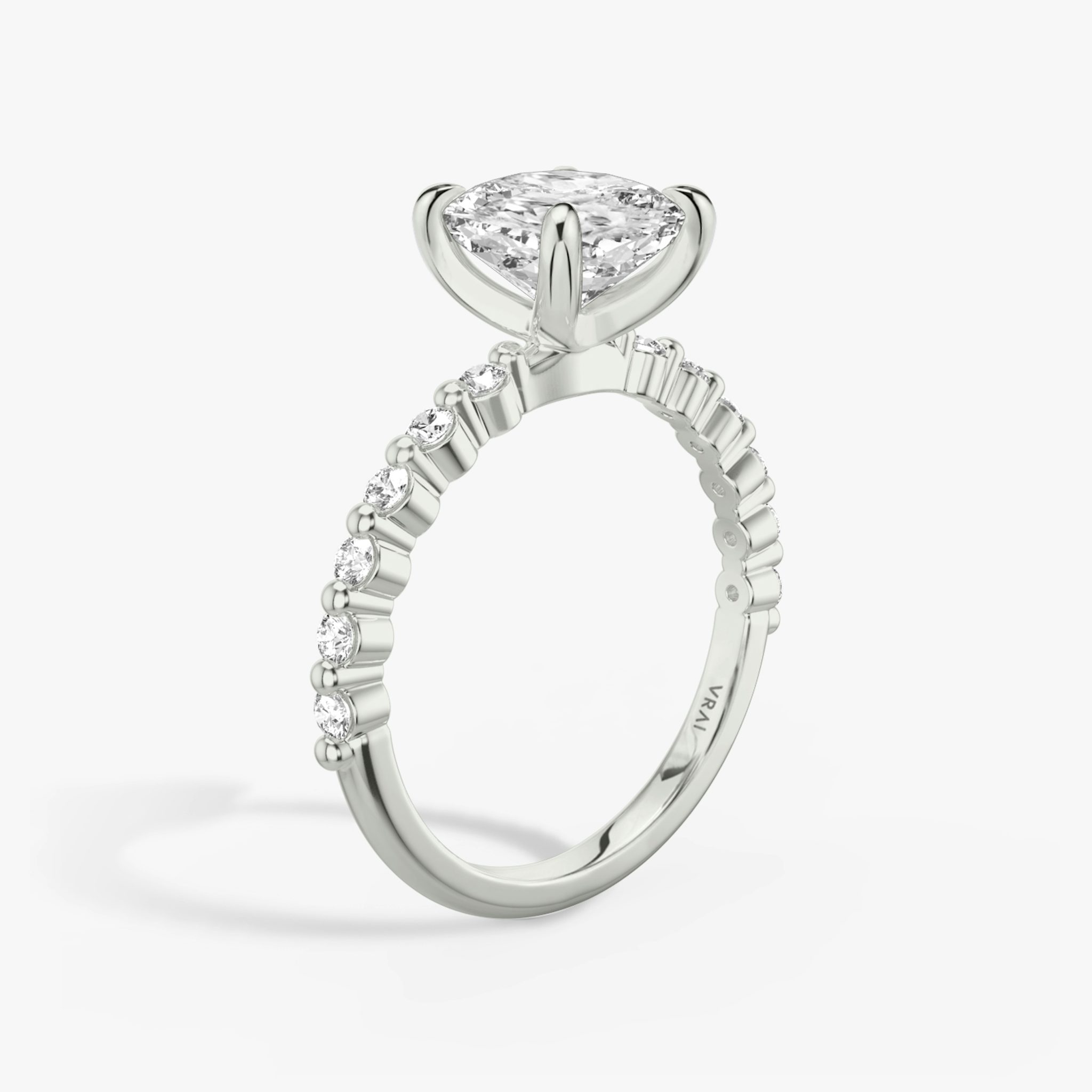 The Single Shared Prong | Cushion | 18k | White Gold | bandAccent: Plain | bandStoneStyle: original | diamondOrientation: vertical | caratWeight: other