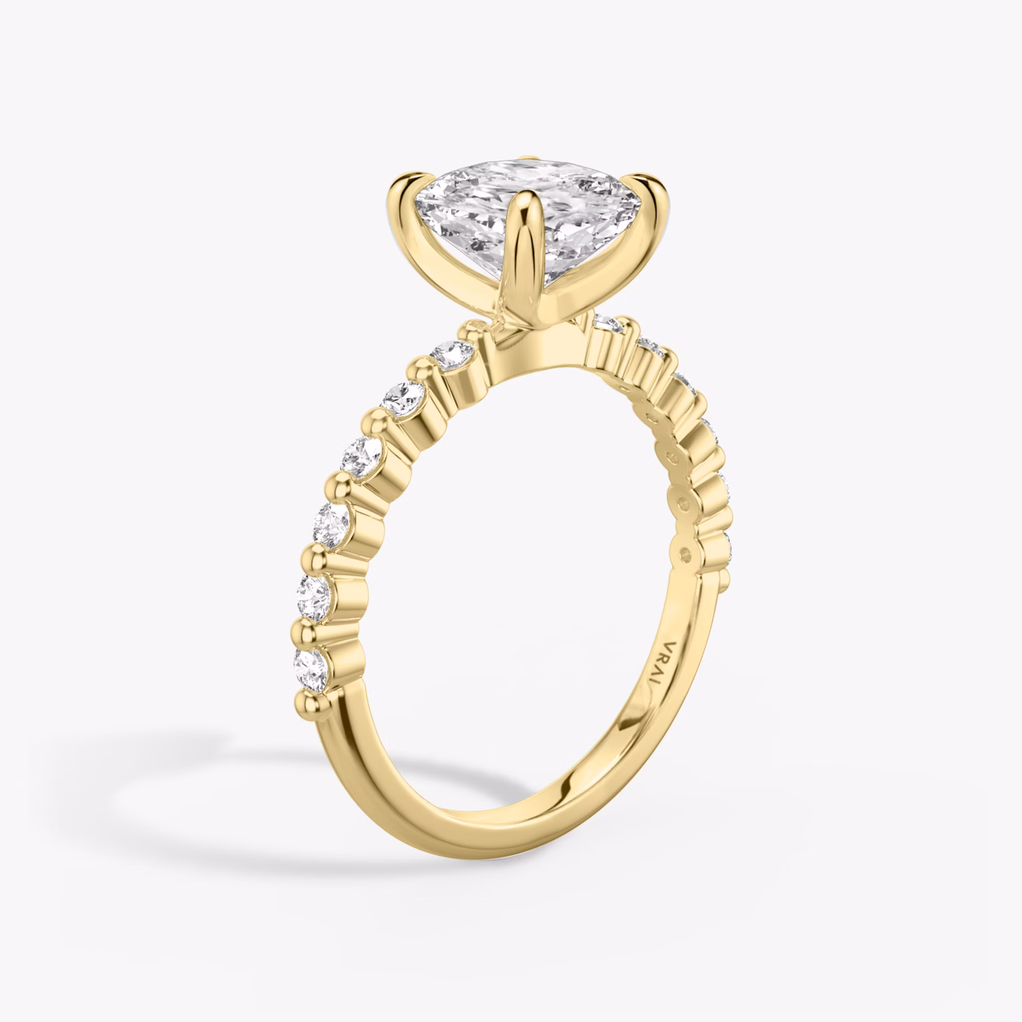 The Single Shared Prong | Cushion | 18k | Yellow Gold | bandAccent: Plain | bandStoneStyle: original | diamondOrientation: vertical | caratWeight: other