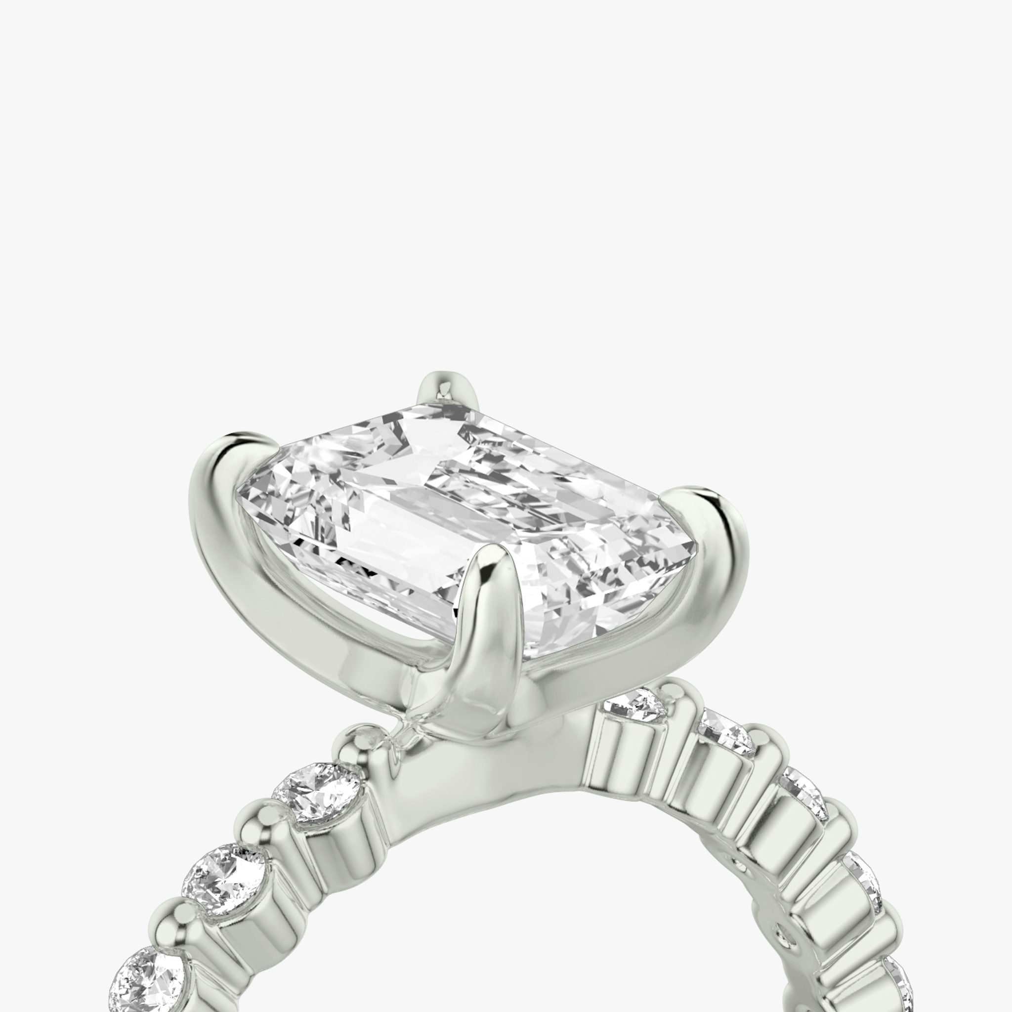 The Single Shared Prong | Emerald | Platinum | bandAccent: Plain | bandStoneStyle: original | diamondOrientation: vertical | caratWeight: other