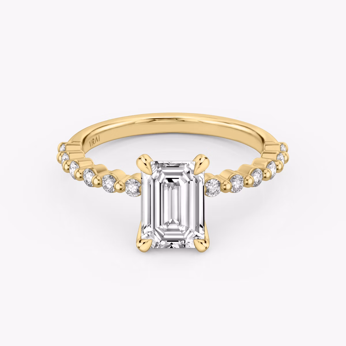 The Single Shared Prong | Emerald | 18k | Yellow Gold | bandAccent: Plain | bandStoneStyle: original | diamondOrientation: vertical | caratWeight: other