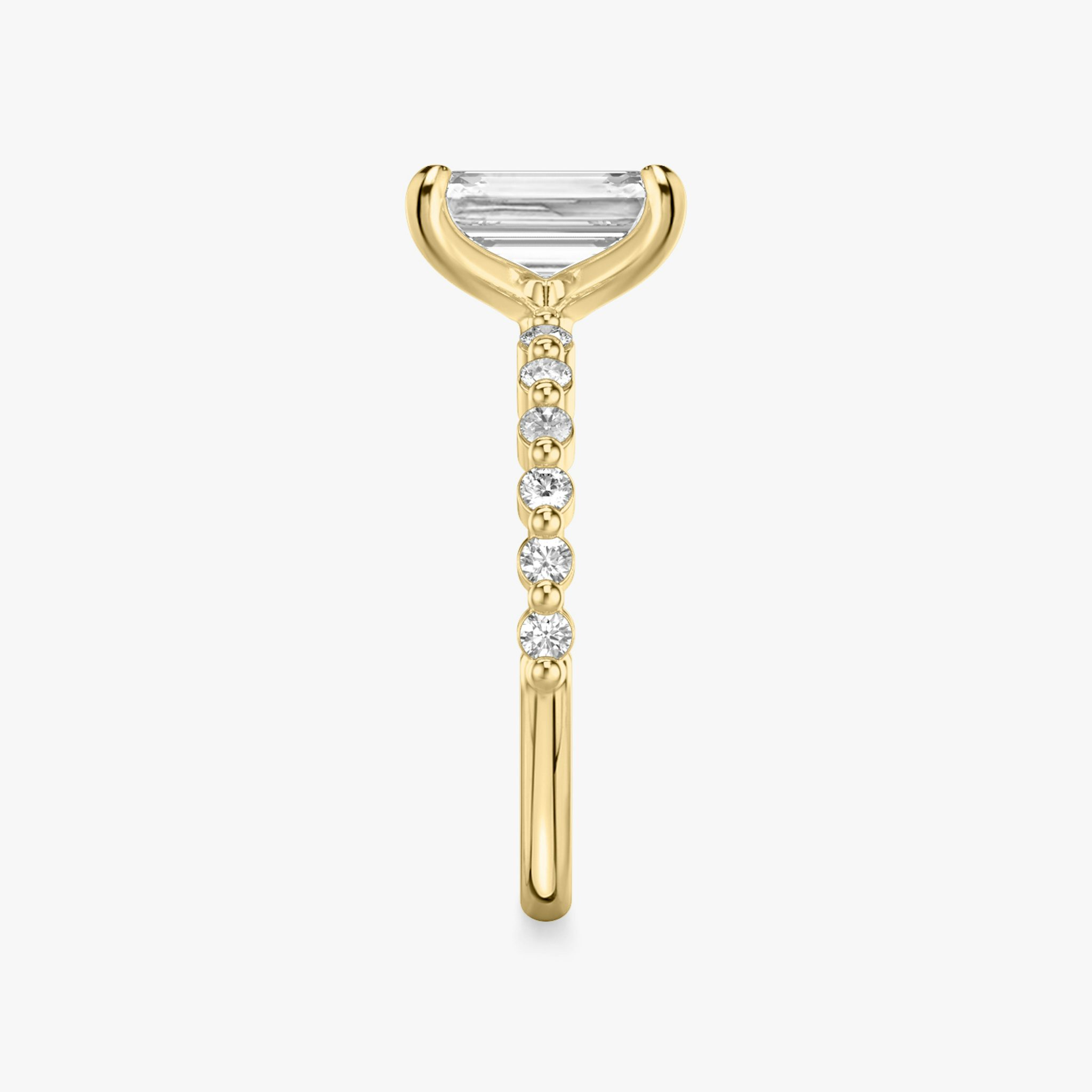 The Single Shared Prong | Emerald | 18k | Yellow Gold | bandAccent: Plain | bandStoneStyle: original | diamondOrientation: vertical | caratWeight: other