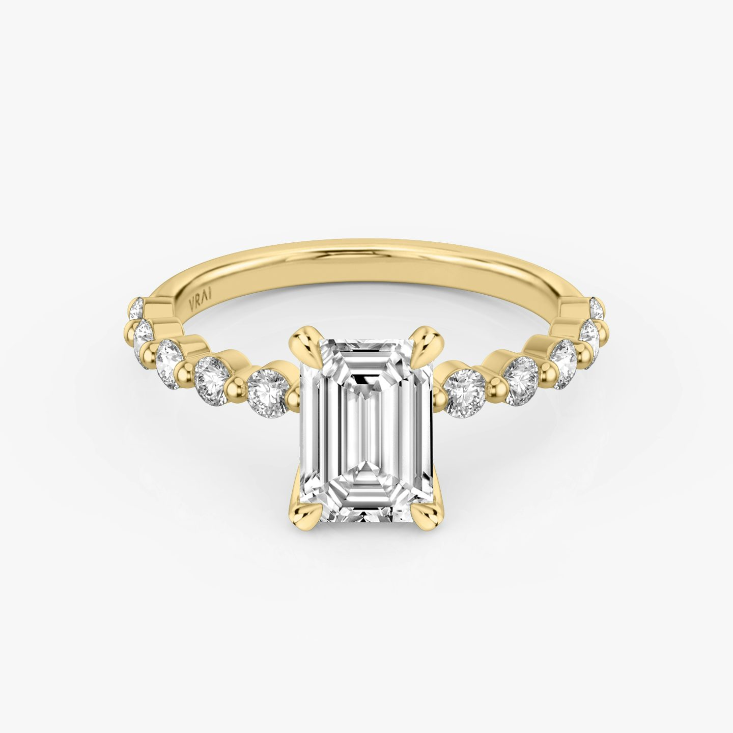 Bague de fiançailles Single Shared Prong | Émeraude | 18k | Or jaune | bandAccent: Simple | bandStoneStyle: large | diamondOrientation: vertical | caratWeight: other