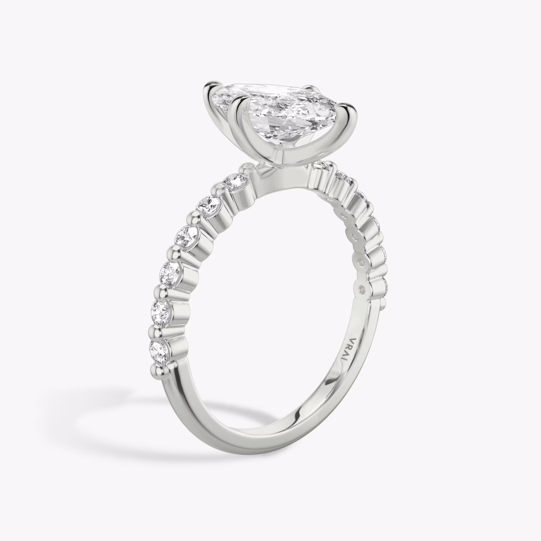 The Single Shared Prong | Marquise | 18k | White Gold | bandAccent: Plain | bandStoneStyle: original | diamondOrientation: vertical | caratWeight: other