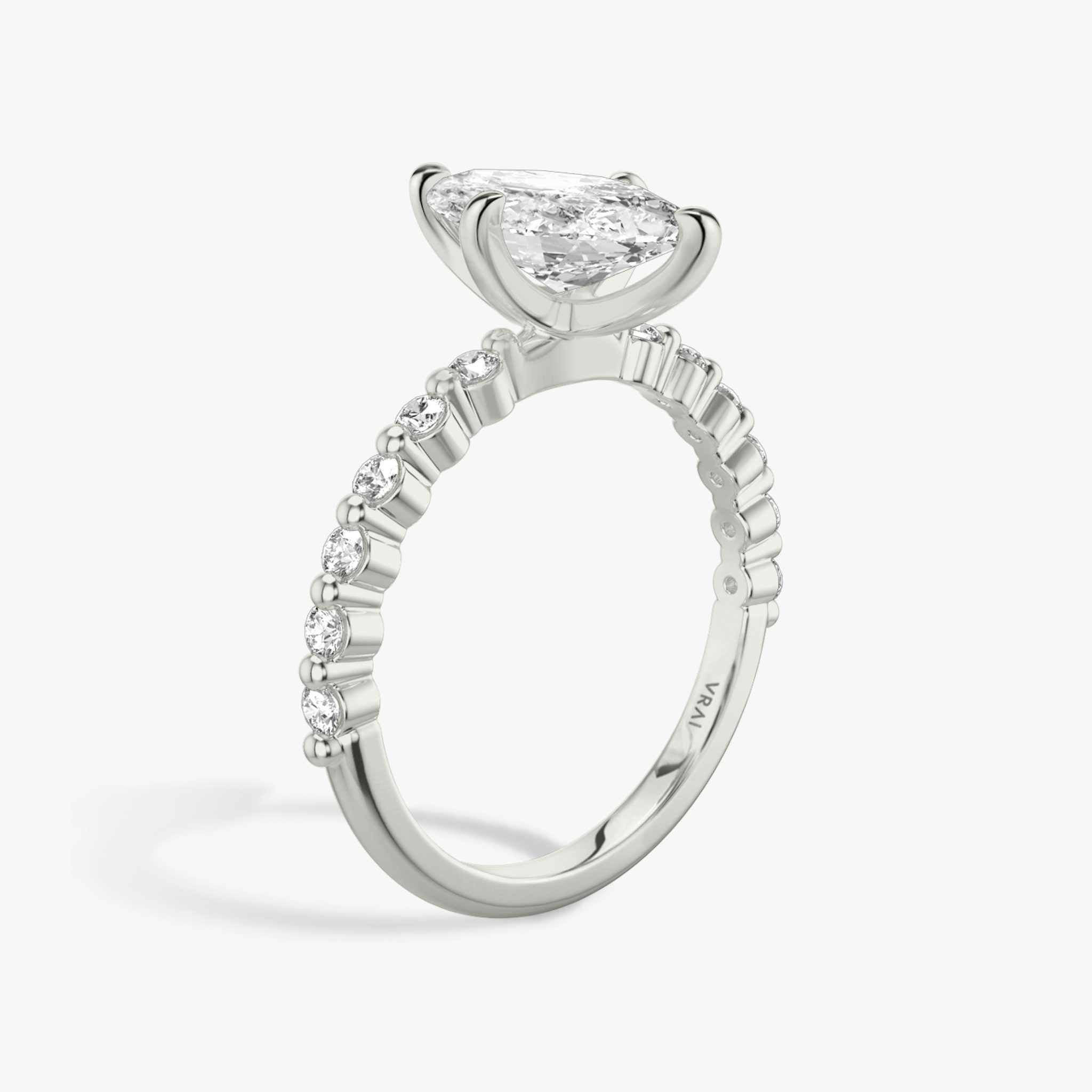 The Single Shared Prong | Marquise | 18k | White Gold | bandAccent: Plain | bandStoneStyle: original | diamondOrientation: vertical | caratWeight: other