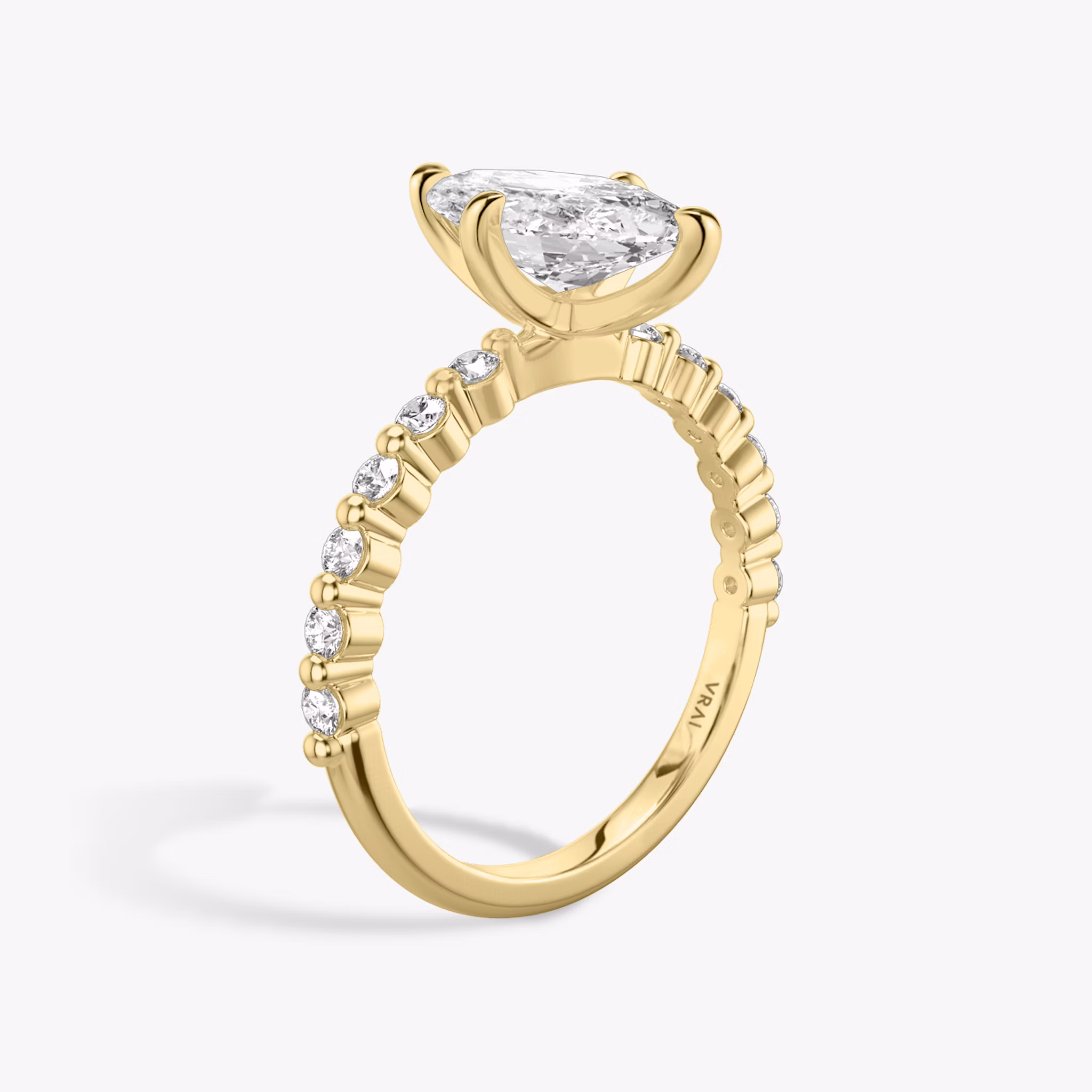 The Single Shared Prong | Marquise | 18k | Yellow Gold | bandAccent: Plain | bandStoneStyle: original | diamondOrientation: vertical | caratWeight: other