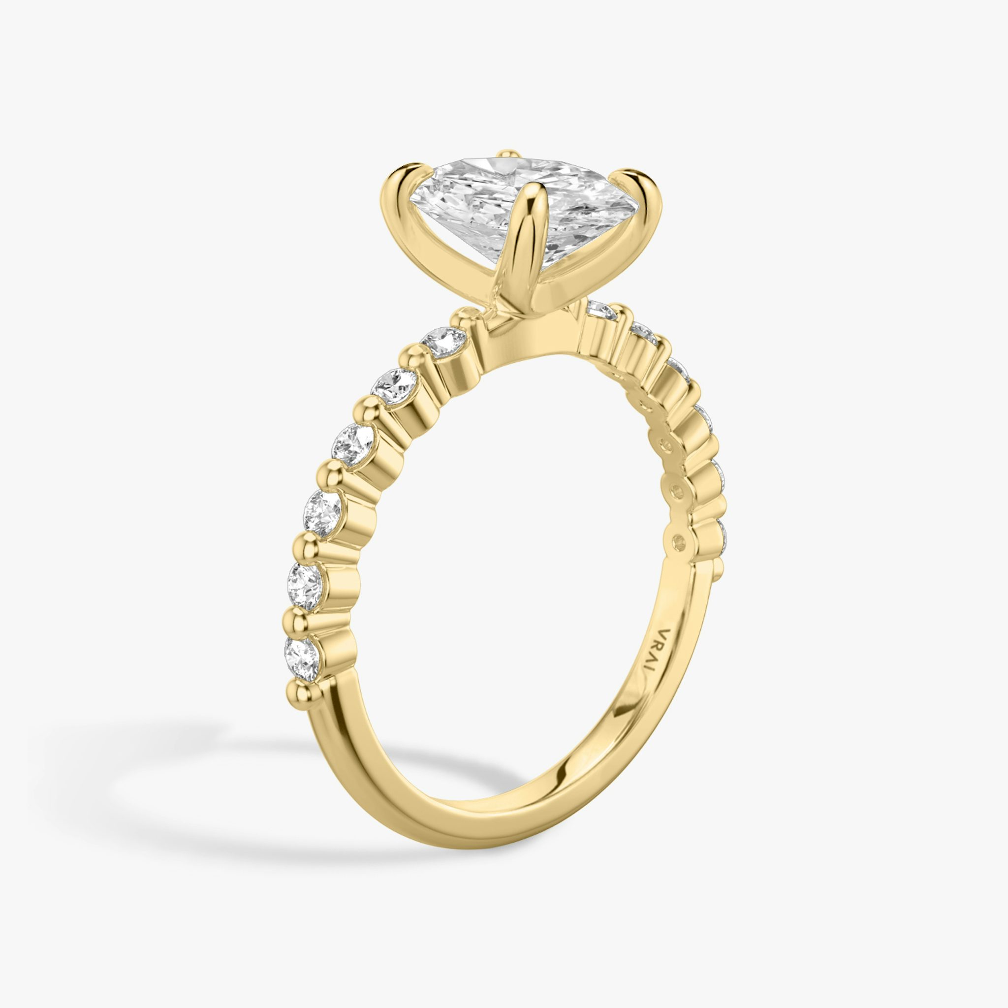 The Single Shared Prong | Oval | 18k | Yellow Gold | bandAccent: Plain | bandStoneStyle: original | diamondOrientation: vertical | caratWeight: other