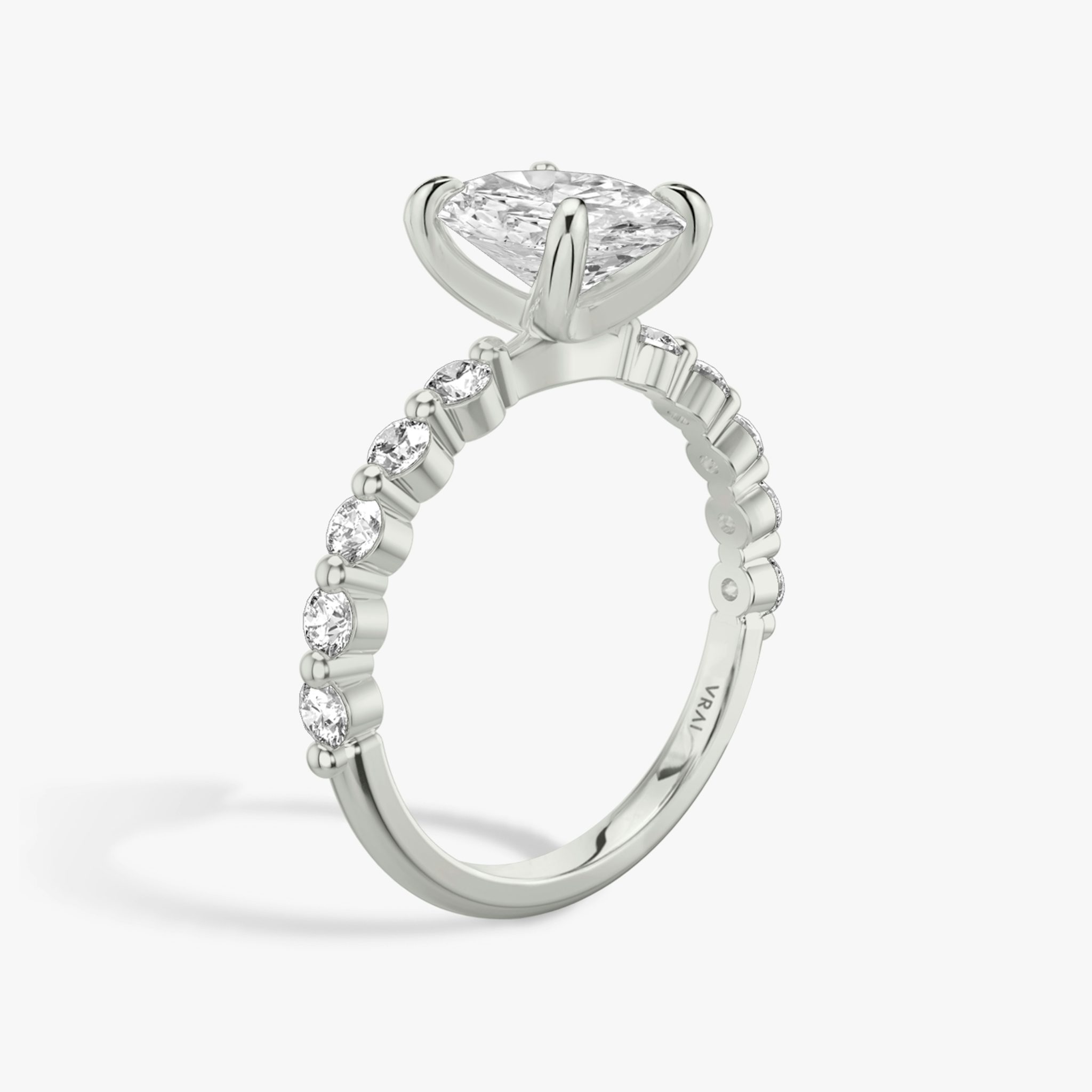 The Single Shared Prong | Oval | 18k | White Gold | bandAccent: Plain | bandStoneStyle: large | diamondOrientation: vertical | caratWeight: other