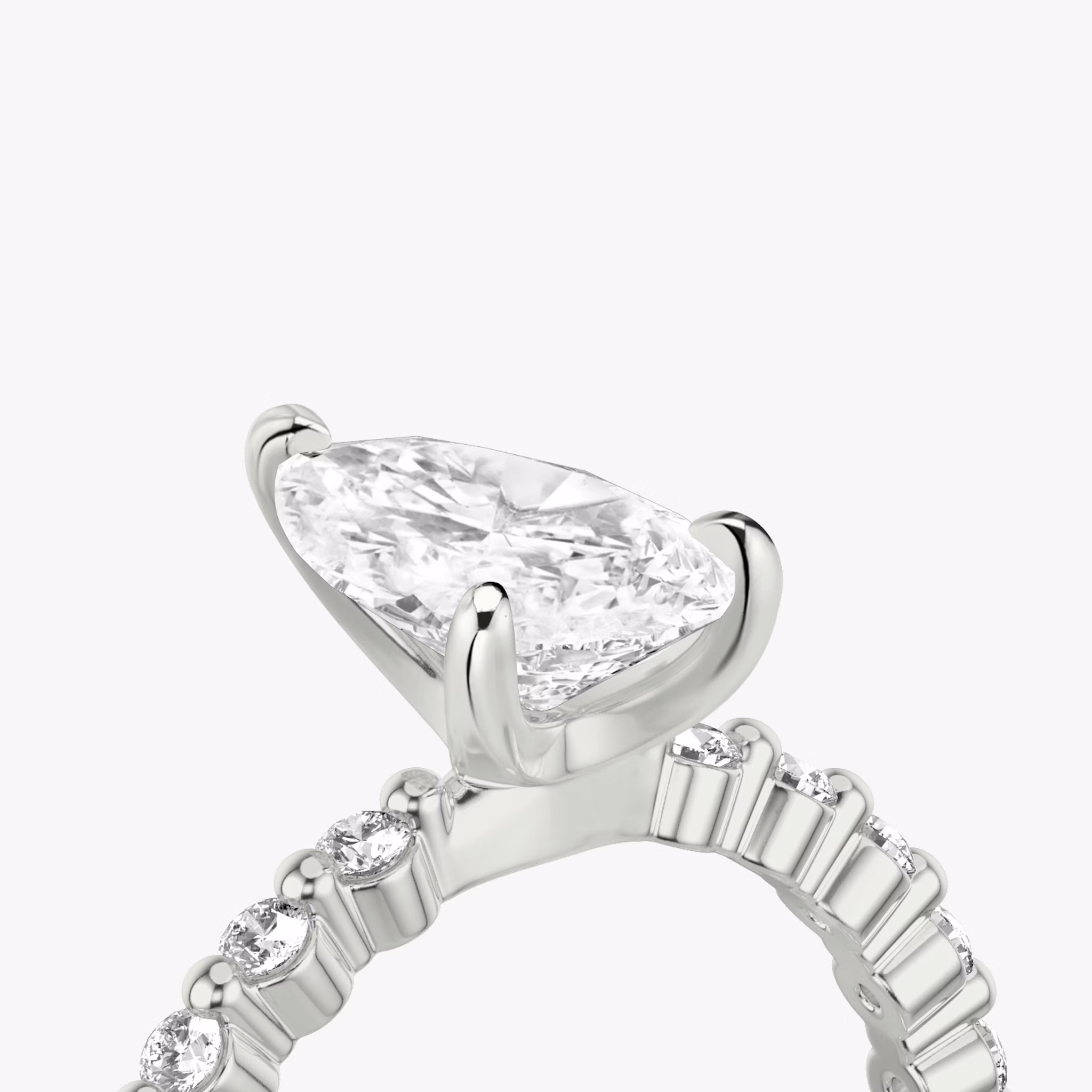 The Single Shared Prong | Pear | 18k | White Gold | bandAccent: Plain | bandStoneStyle: original | diamondOrientation: vertical | caratWeight: other
