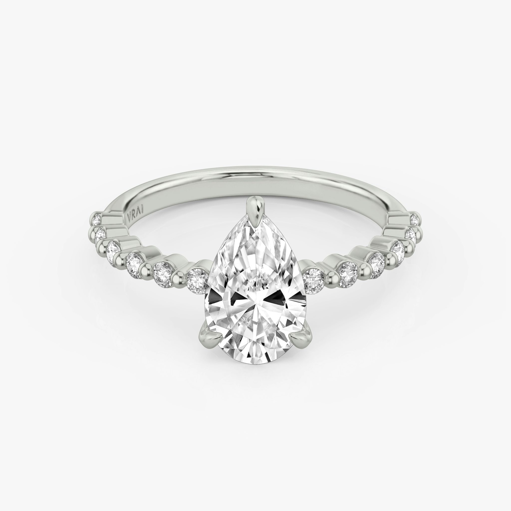 The Single Shared Prong | Pear | 18k | White Gold | bandAccent: Plain | bandStoneStyle: original | diamondOrientation: vertical | caratWeight: other
