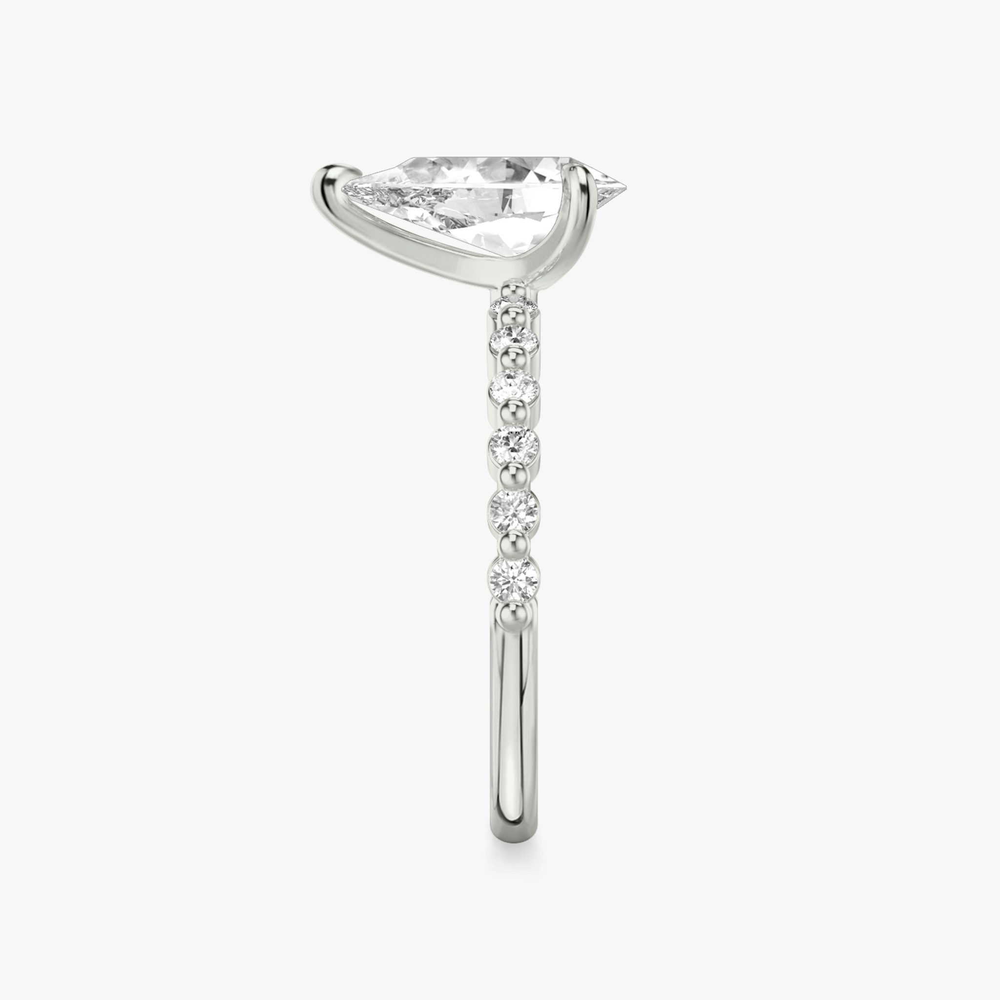 The Single Shared Prong | Pear | 18k | White Gold | bandAccent: Plain | bandStoneStyle: original | diamondOrientation: vertical | caratWeight: other