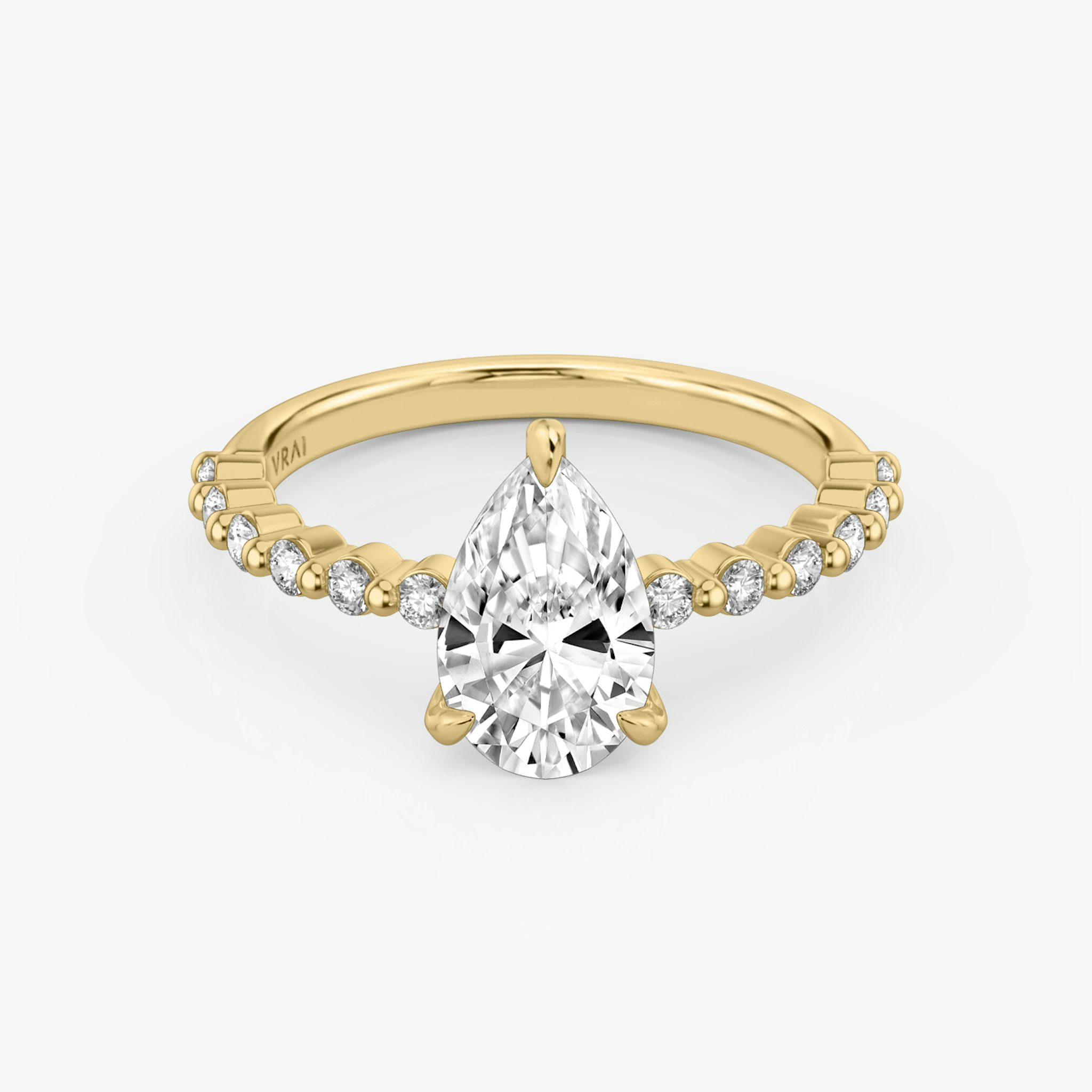 The Single Shared Prong | Pear | 18k | Yellow Gold | bandAccent: Plain | bandStoneStyle: original | diamondOrientation: vertical | caratWeight: other