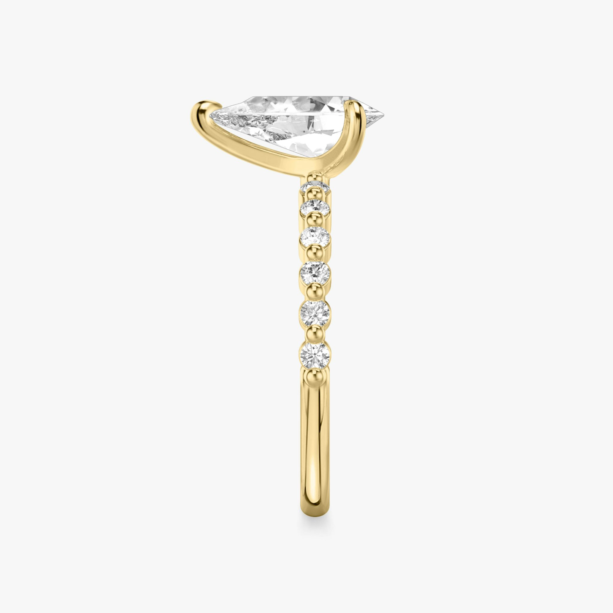 The Single Shared Prong | Pear | 18k | Yellow Gold | bandAccent: Plain | bandStoneStyle: original | diamondOrientation: vertical | caratWeight: other