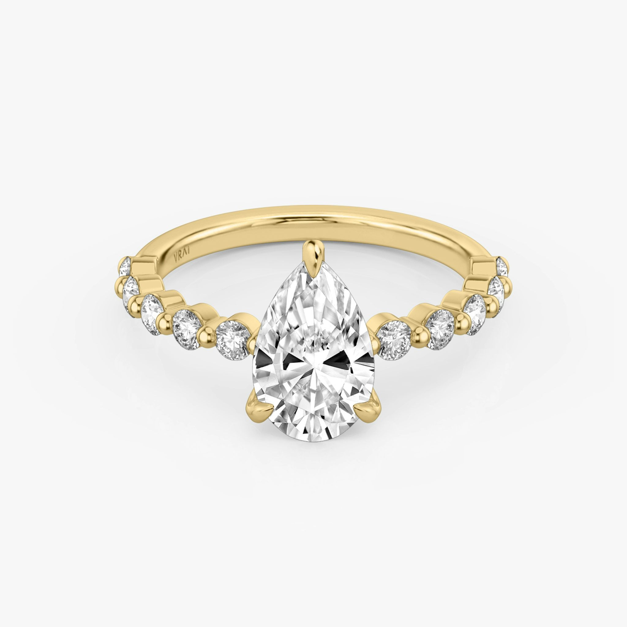 The Single Shared Prong | Pear | 18k | Yellow Gold | bandAccent: Plain | bandStoneStyle: large | diamondOrientation: vertical | caratWeight: other