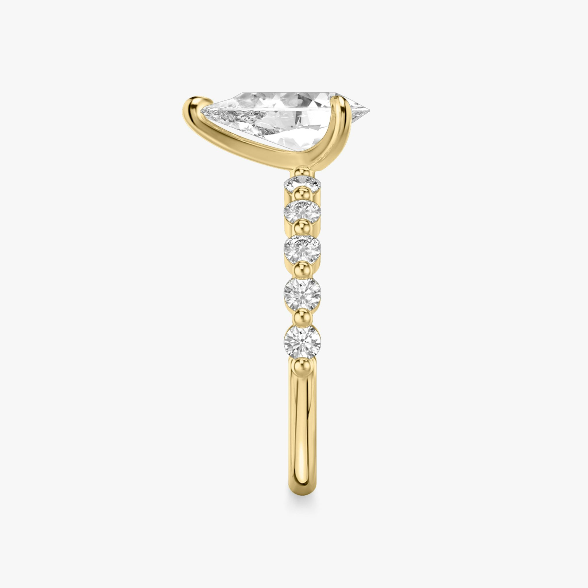 The Single Shared Prong | Pear | 18k | Yellow Gold | bandAccent: Plain | bandStoneStyle: large | diamondOrientation: vertical | caratWeight: other