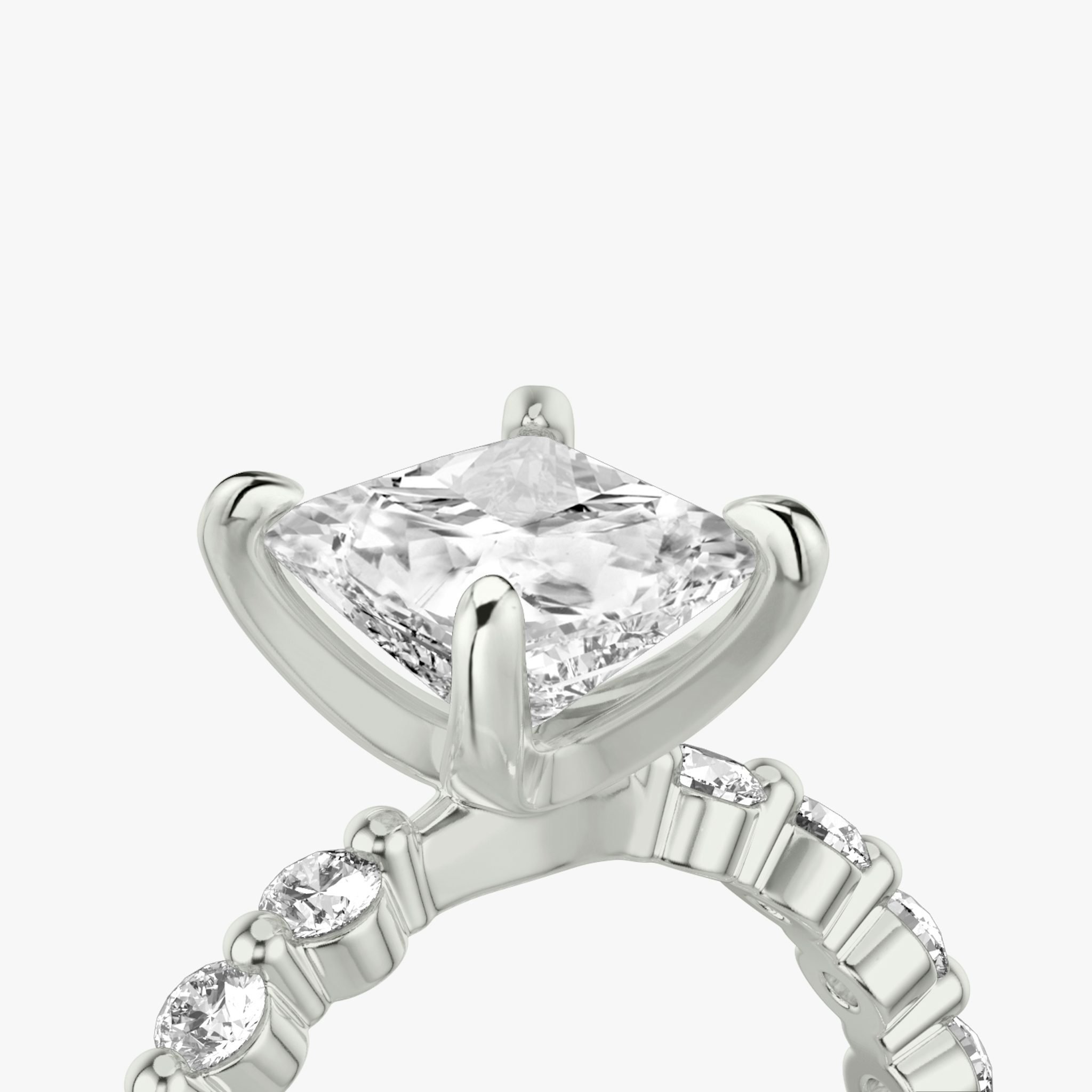 The Single Shared Prong | Princess | 18k | White Gold | bandAccent: Plain | bandStoneStyle: large | diamondOrientation: vertical | caratWeight: other