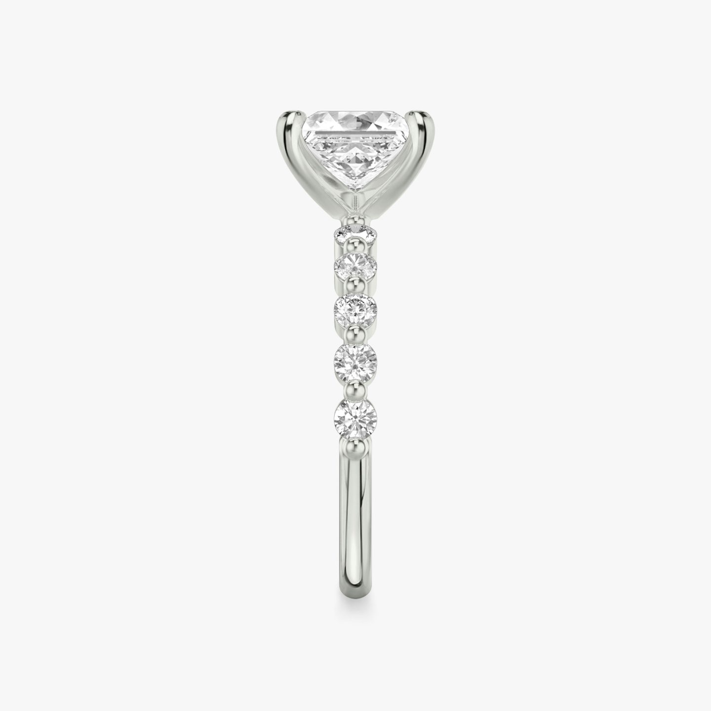 The Single Shared Prong | Princess | Platinum | bandAccent: Plain | bandStoneStyle: large | diamondOrientation: vertical | caratWeight: other
