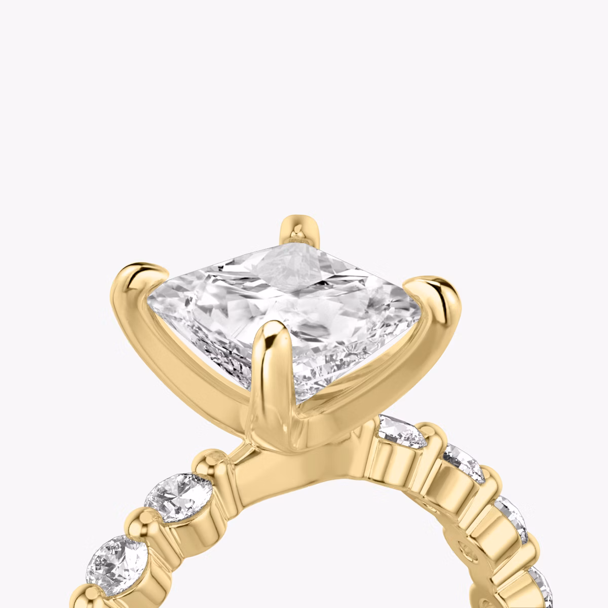 The Single Shared Prong | Princess | 18k | Yellow Gold | bandAccent: Plain | bandStoneStyle: large | diamondOrientation: vertical | caratWeight: other