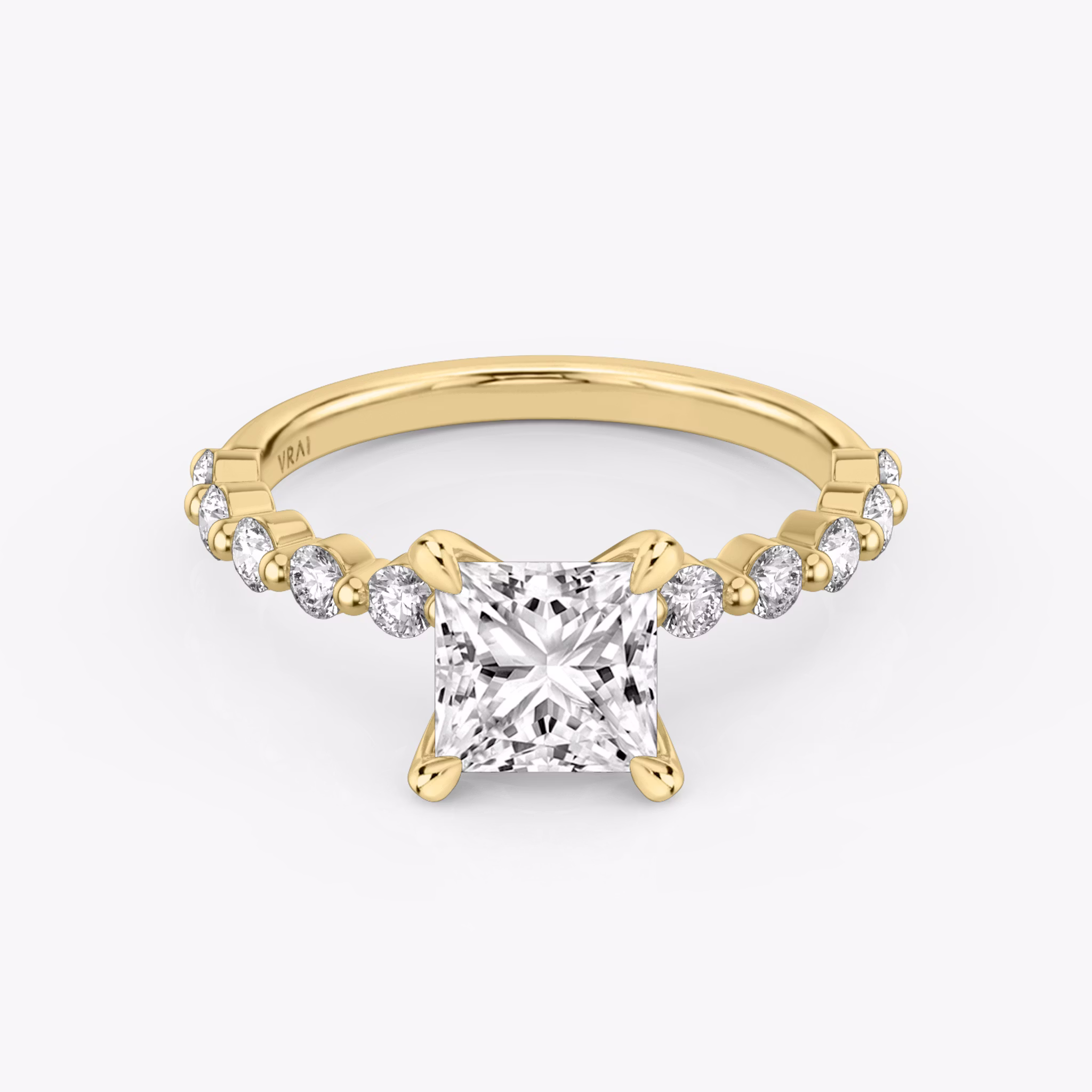 The Single Shared Prong | Princess | 18k | Yellow Gold | bandAccent: Plain | bandStoneStyle: large | diamondOrientation: vertical | caratWeight: other