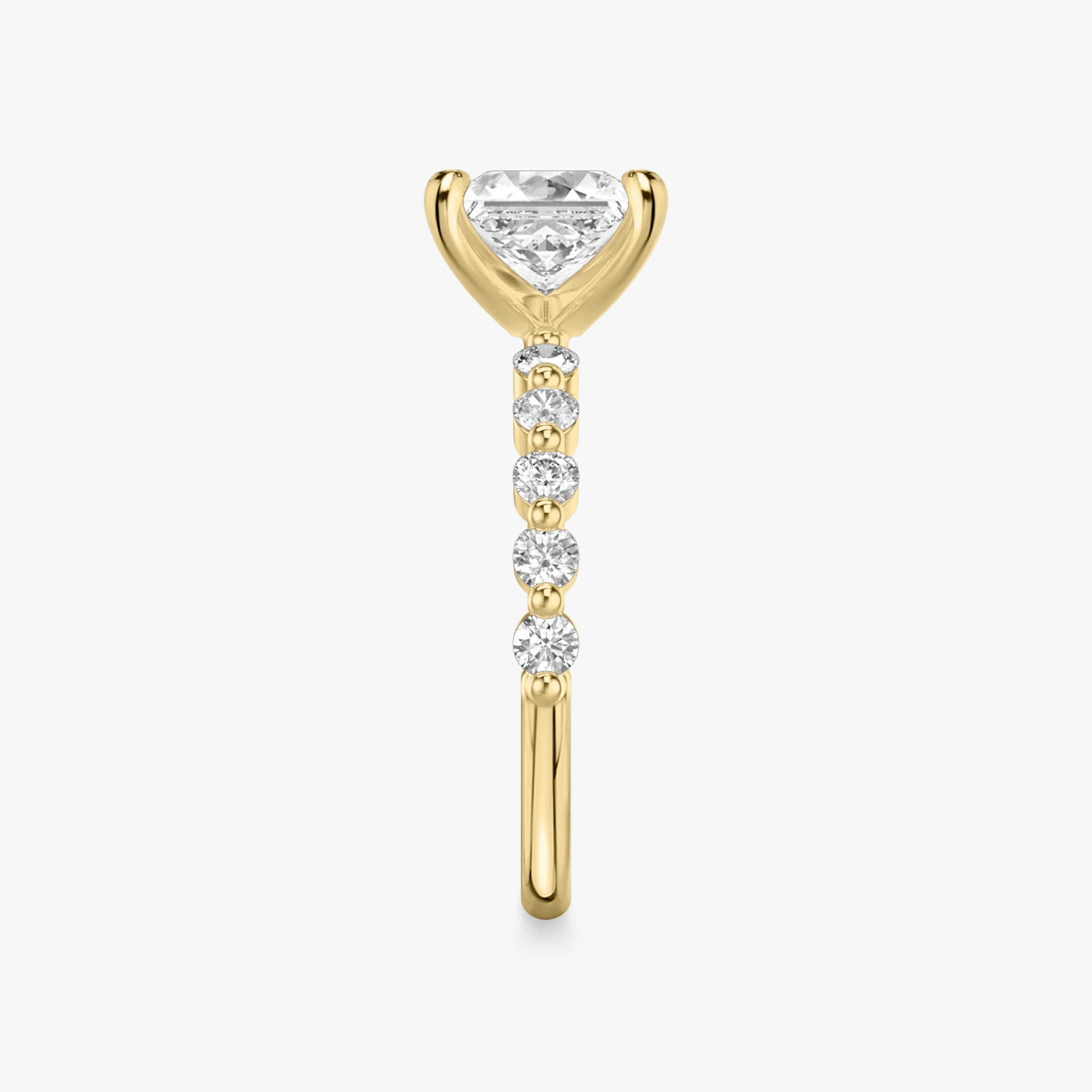 The Single Shared Prong | Princess | 18k | Yellow Gold | bandAccent: Plain | bandStoneStyle: large | diamondOrientation: vertical | caratWeight: other