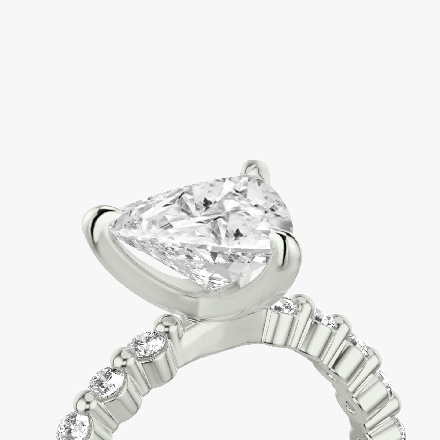 The Single Shared Prong | Trillion | Platinum | bandAccent: Plain | bandStoneStyle: original | diamondOrientation: vertical | caratWeight: other
