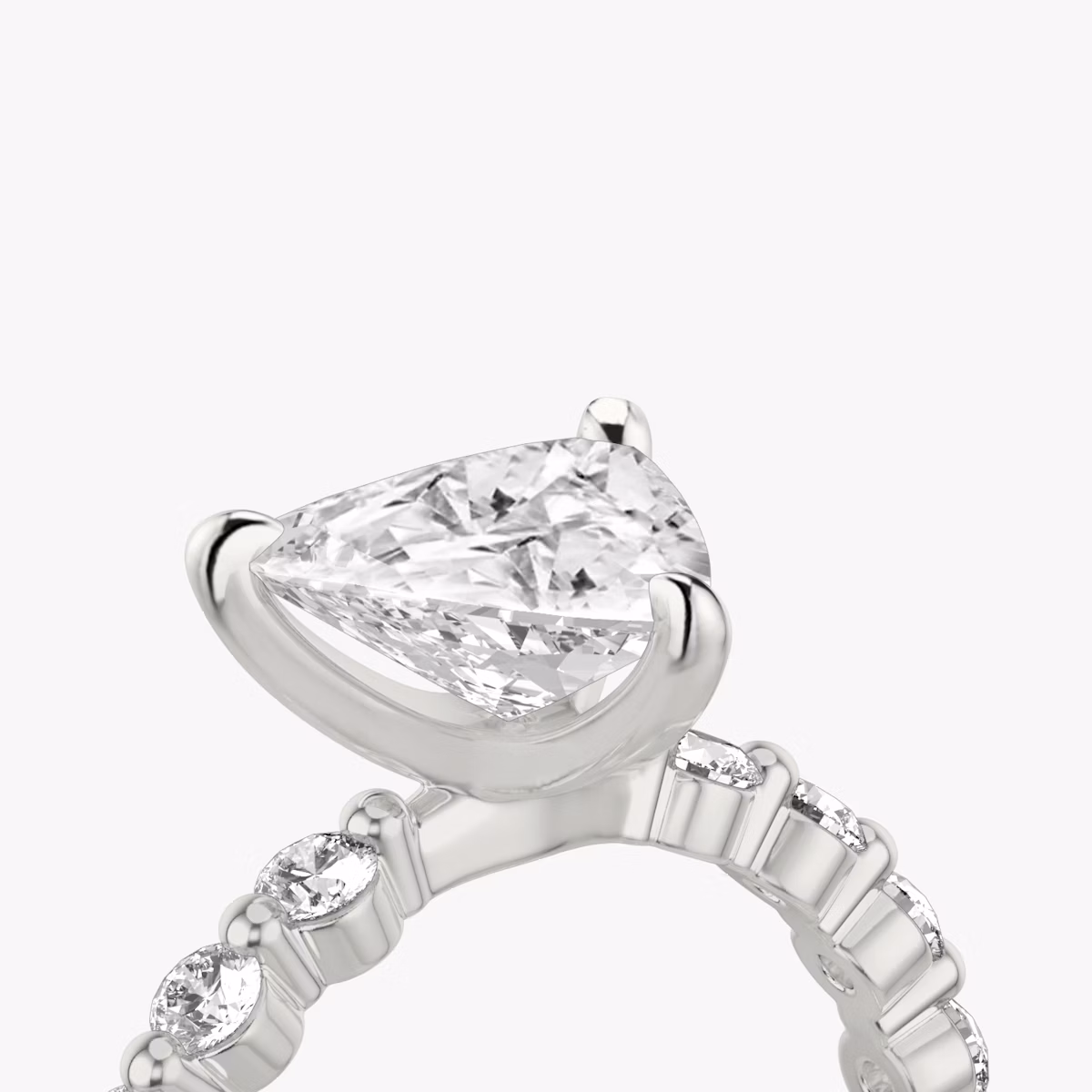The Single Shared Prong | Trillion | Platinum | bandAccent: Plain | bandStoneStyle: large | diamondOrientation: vertical | caratWeight: other