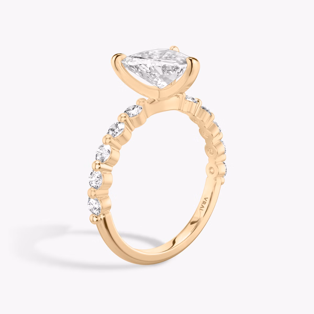 The Single Shared Prong | Trillion | 14k | Rose Gold | bandAccent: Plain | bandStoneStyle: large | diamondOrientation: vertical | caratWeight: other
