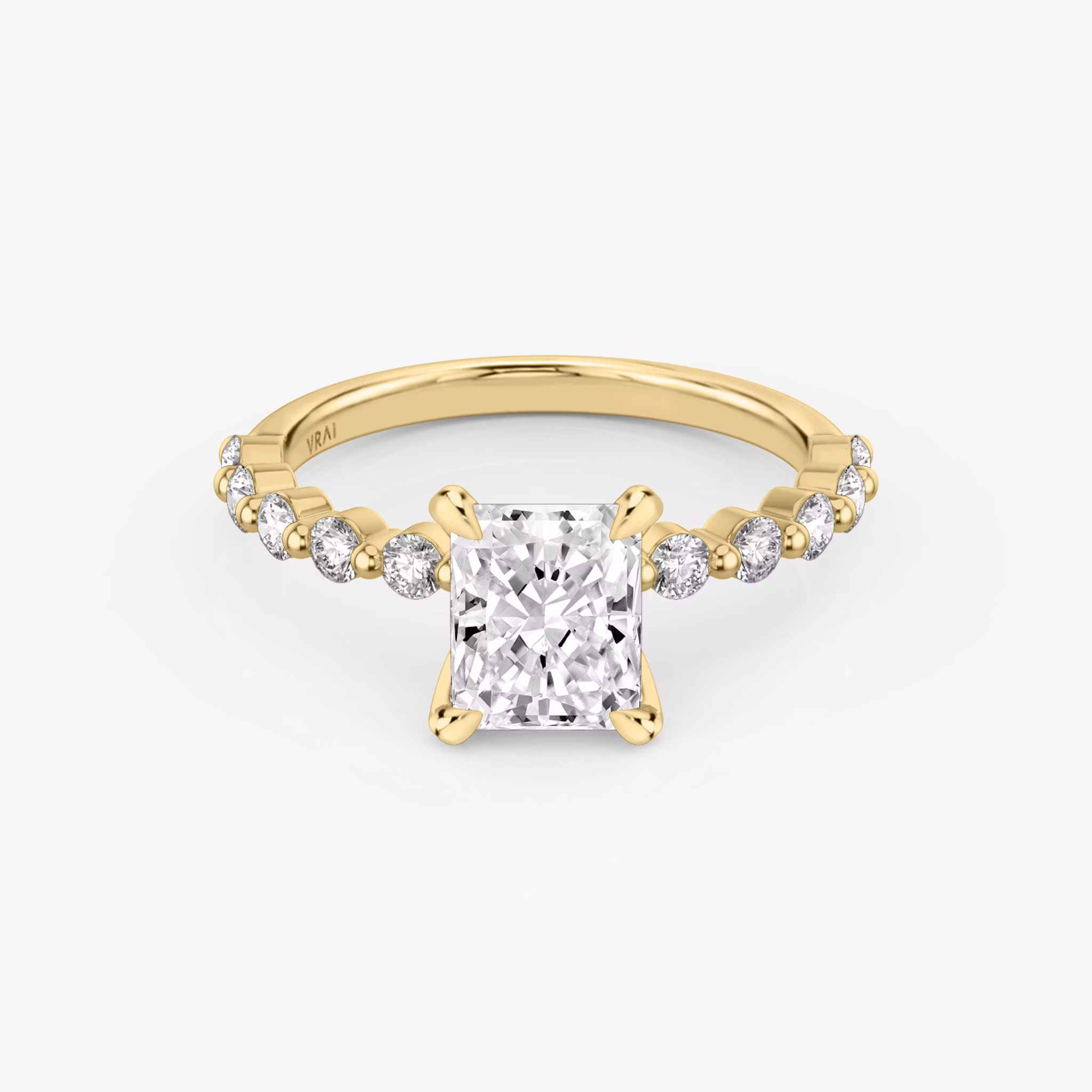 The Single Shared Prong | Radiant | 18k | Yellow Gold | bandAccent: Plain | bandStoneStyle: large | diamondOrientation: vertical | caratWeight: other