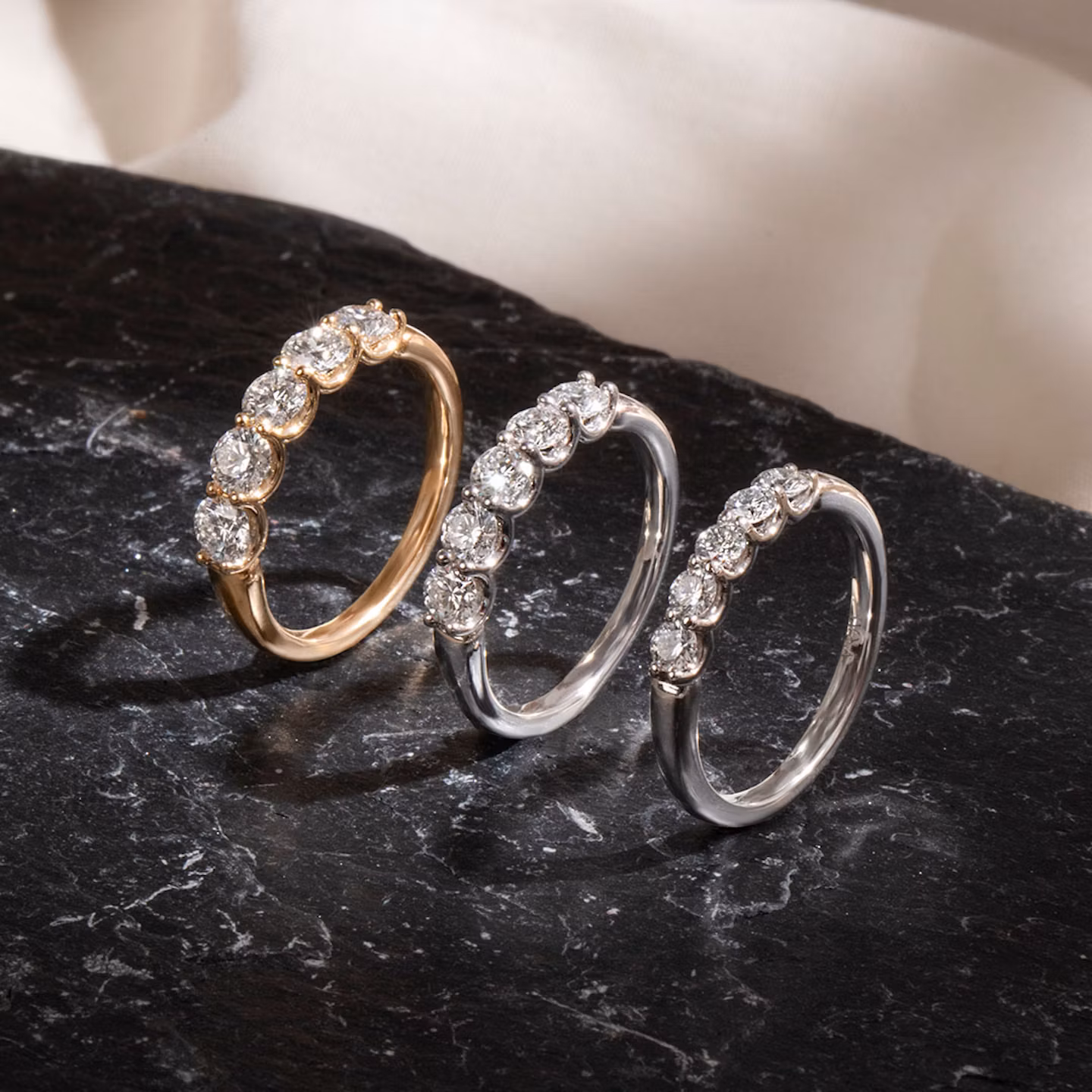 Five Stone Ehering | Rund | Platin | bandVersion: petite