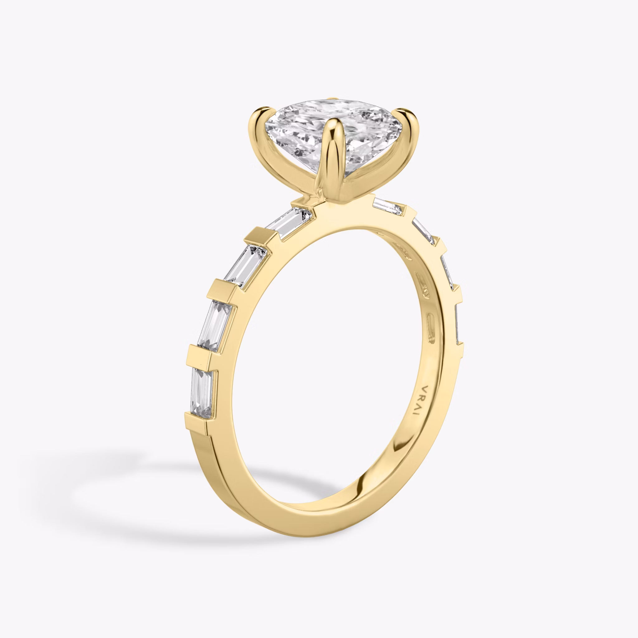 The Baguette Bar | Cushion | 18k | Yellow Gold | bandAccent: Pavé | diamondOrientation: vertical | caratWeight: other
