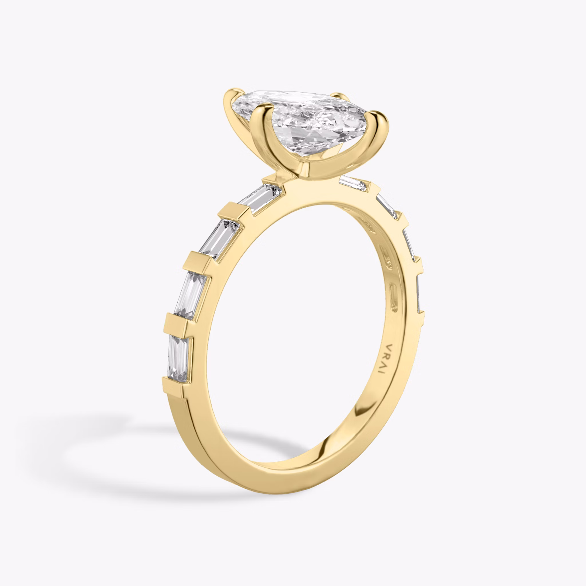 The Baguette Bar | Marquise | 18k | Yellow Gold | bandAccent: Pavé | diamondOrientation: vertical | caratWeight: other