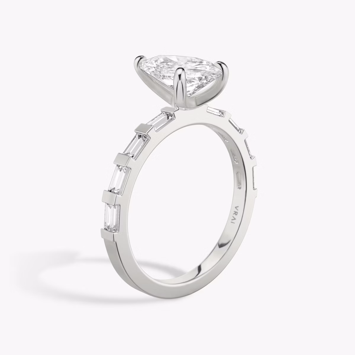 The Baguette Bar | Pear | 18k | White Gold | bandAccent: Pavé | diamondOrientation: vertical | caratWeight: other