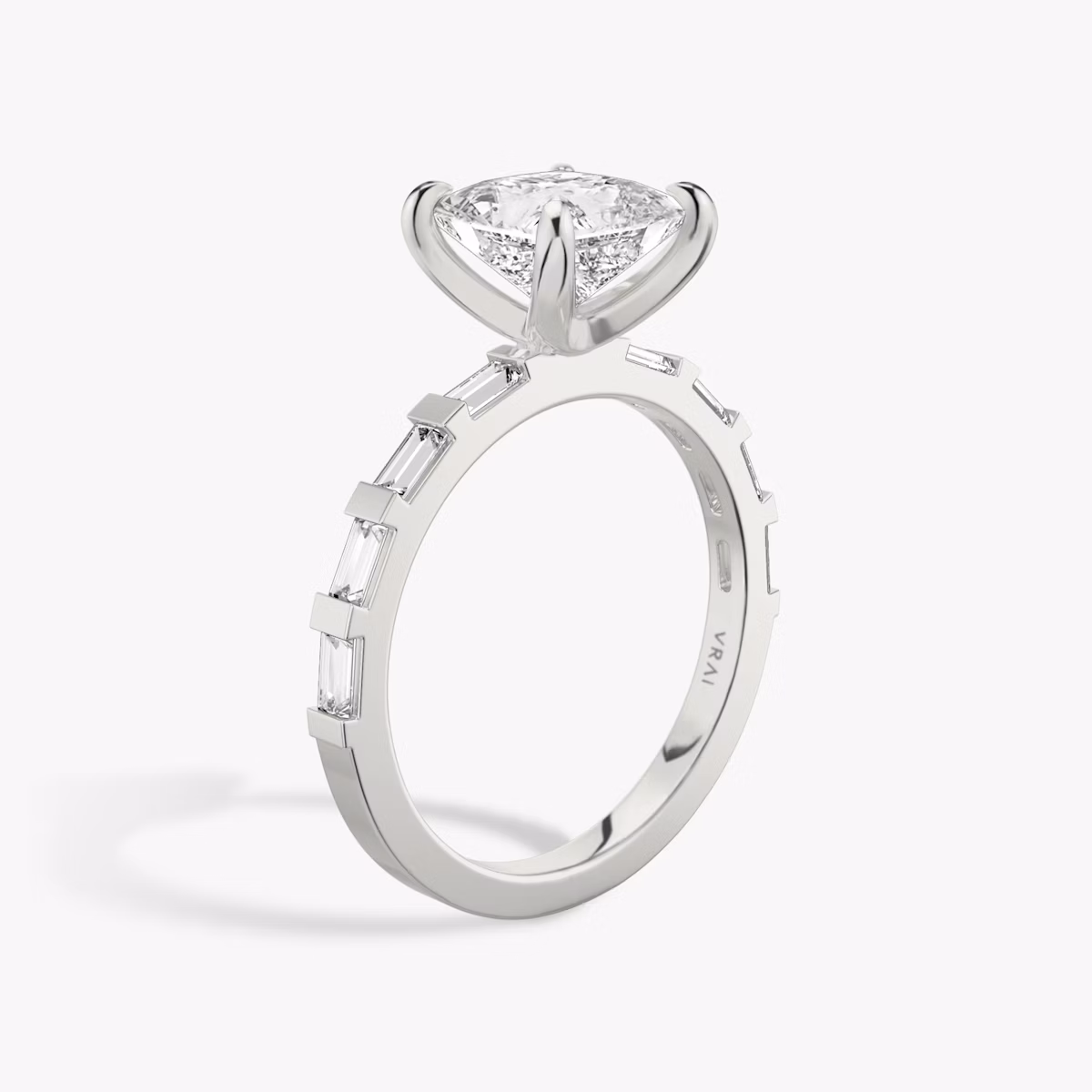 The Baguette Bar | Princess | 18k | White Gold | bandAccent: Pavé | diamondOrientation: vertical | caratWeight: other