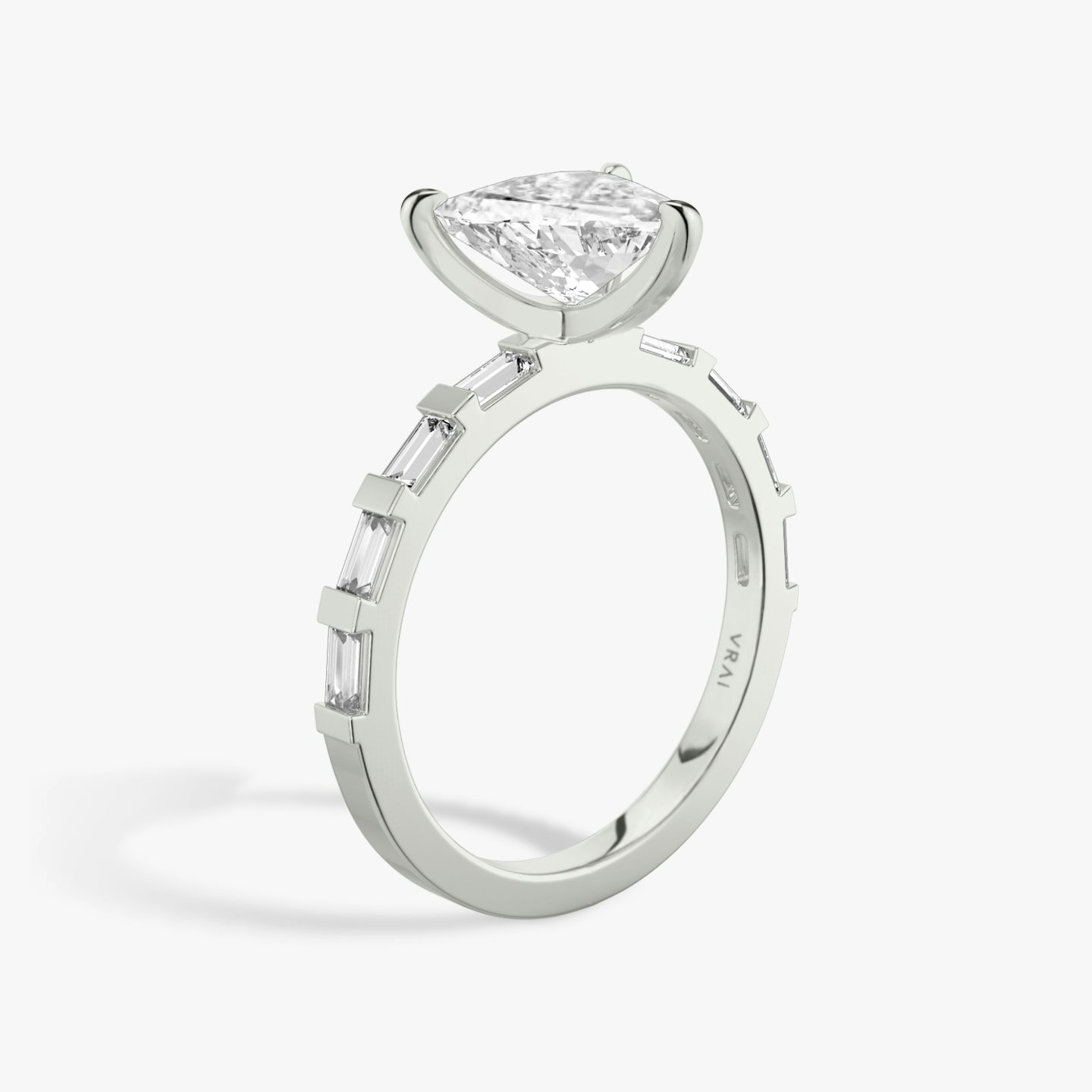 The Baguette Bar | Trillion | 18k | White Gold | bandAccent: Pavé | diamondOrientation: vertical | caratWeight: other