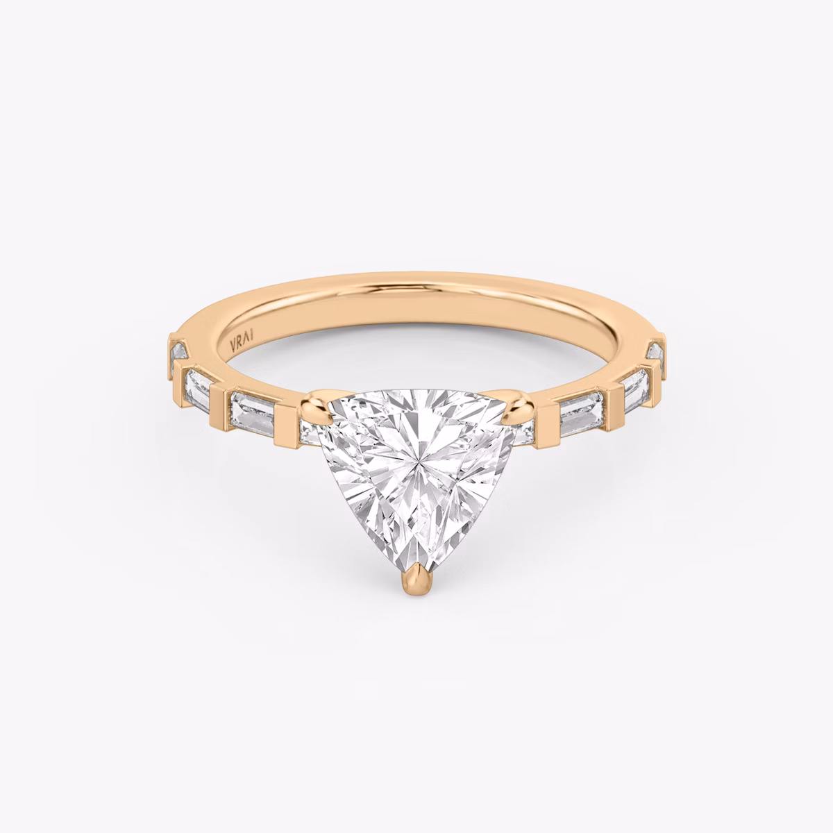 Anillo de compromiso Baguette Bar | Trillón | 14k | Oro rosa | bandAccent: Pavé | diamondOrientation: vertical | caratWeight: other
