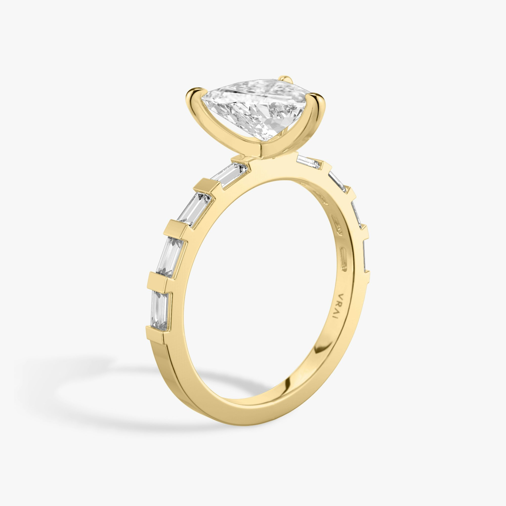 The Baguette Bar | Trillion | 18k | Yellow Gold | bandAccent: Pavé | diamondOrientation: vertical | caratWeight: other