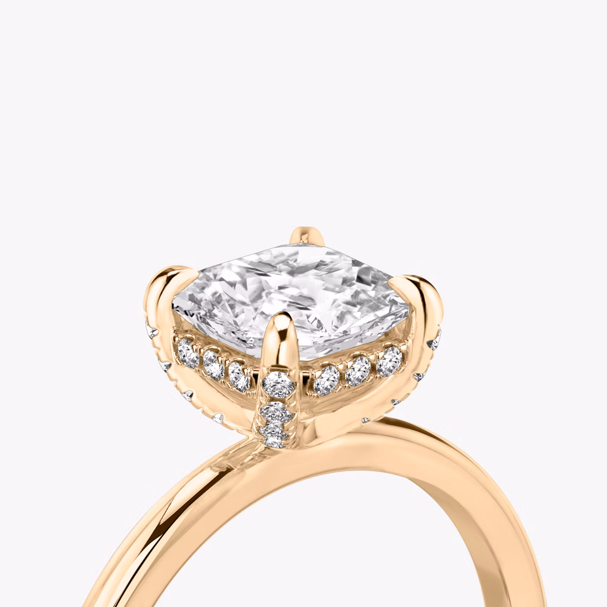 Classic Hidden Halo | Asscher | 14k | Roségold | bandAccent: Ohne Pavé-Besatz | bandWidth: standard | prongStyle: Mit Pavé-Besatz | diamondOrientation: vertical | caratWeight: other