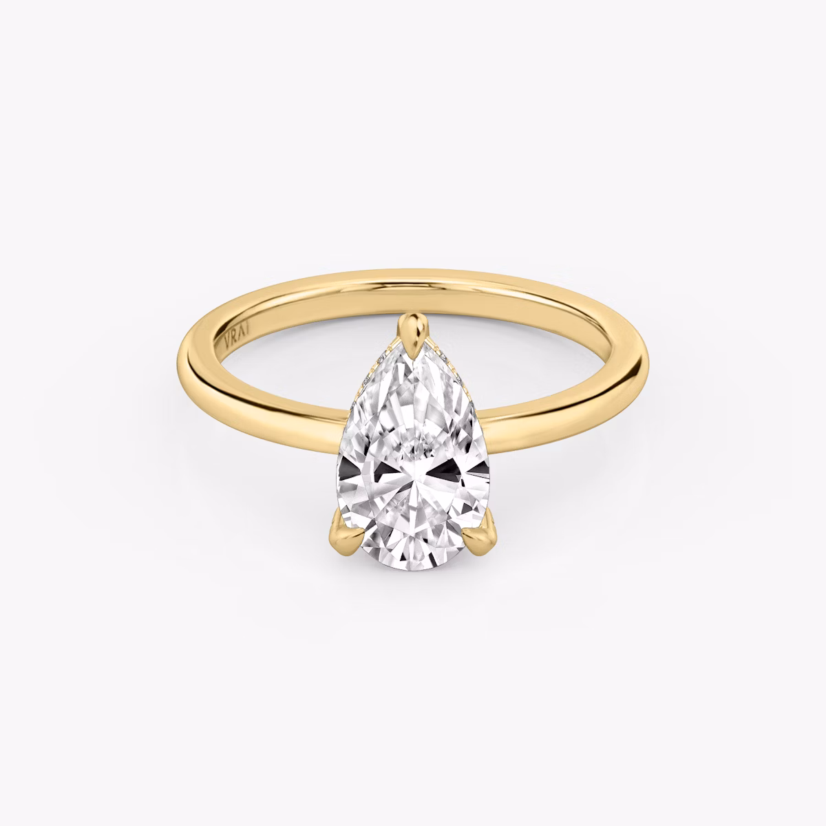 Classic Hidden Halo | Tropfen | 18k | Gelbgold | bandAccent: Ohne Pavé-Besatz | bandWidth: standard | prongStyle: Mit Pavé-Besatz | diamondOrientation: vertical | caratWeight: other