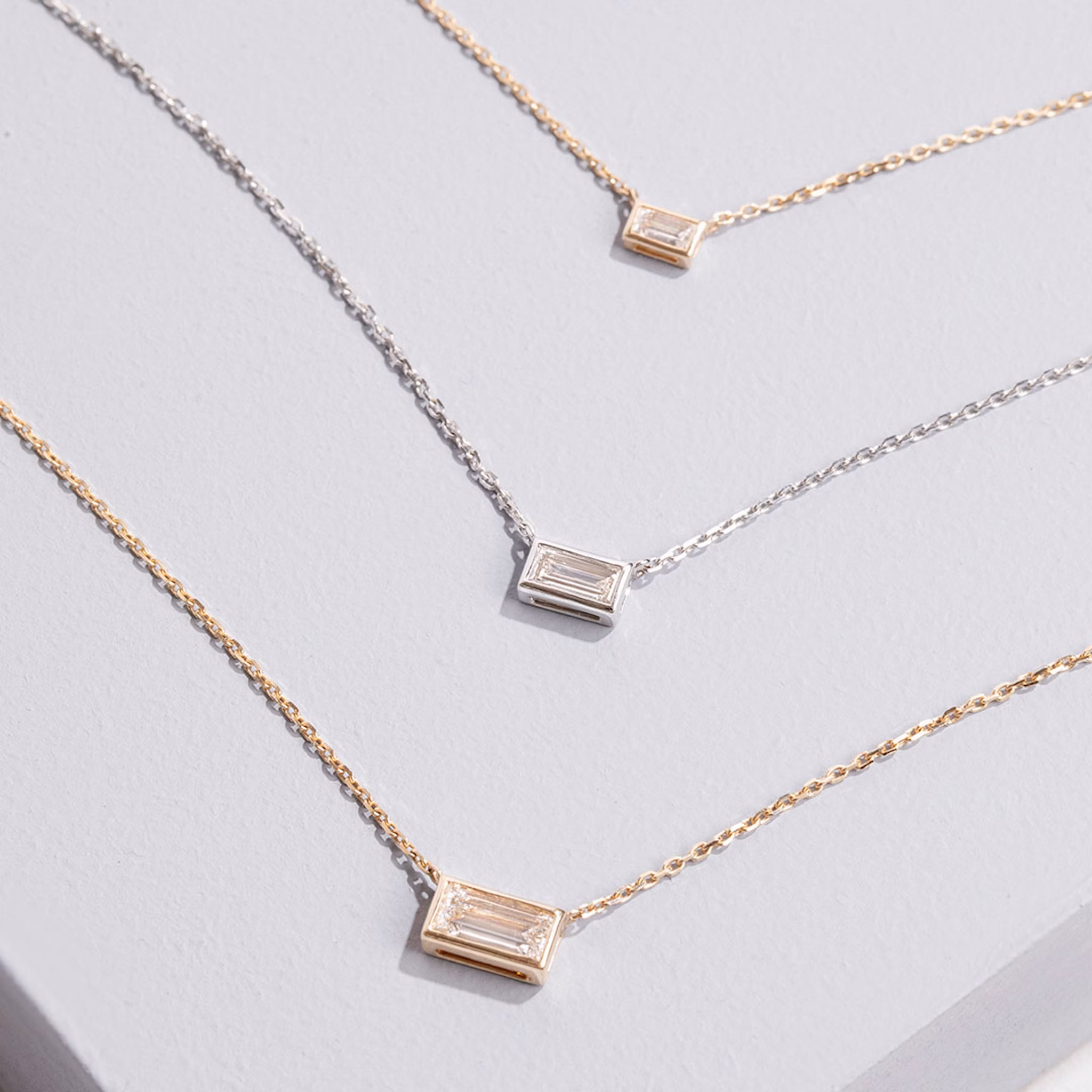 Bezel Solitaire Necklace | Baguette | 14k | Yellow Gold | caratWeight: 0.25ct