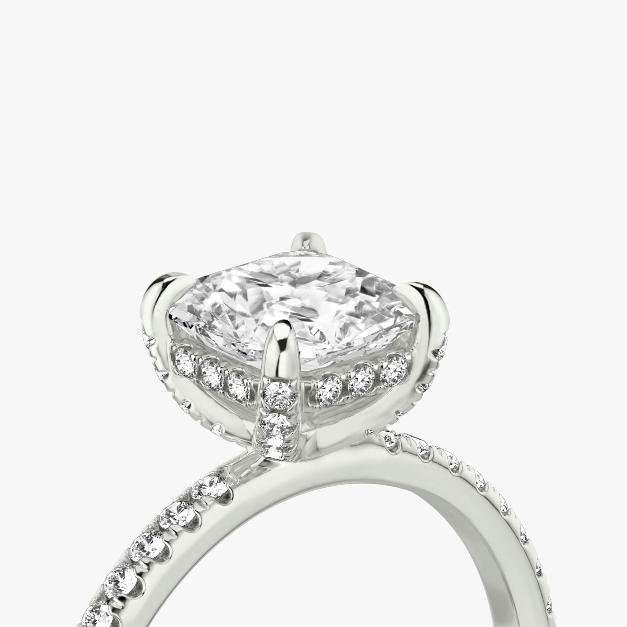 Classic Hidden Halo | Asscher | 18k | Weißgold | bandAccent: Mit Pavé-Besatz | bandWidth: standard | prongStyle: Mit Pavé-Besatz | diamondOrientation: vertical | caratWeight: other