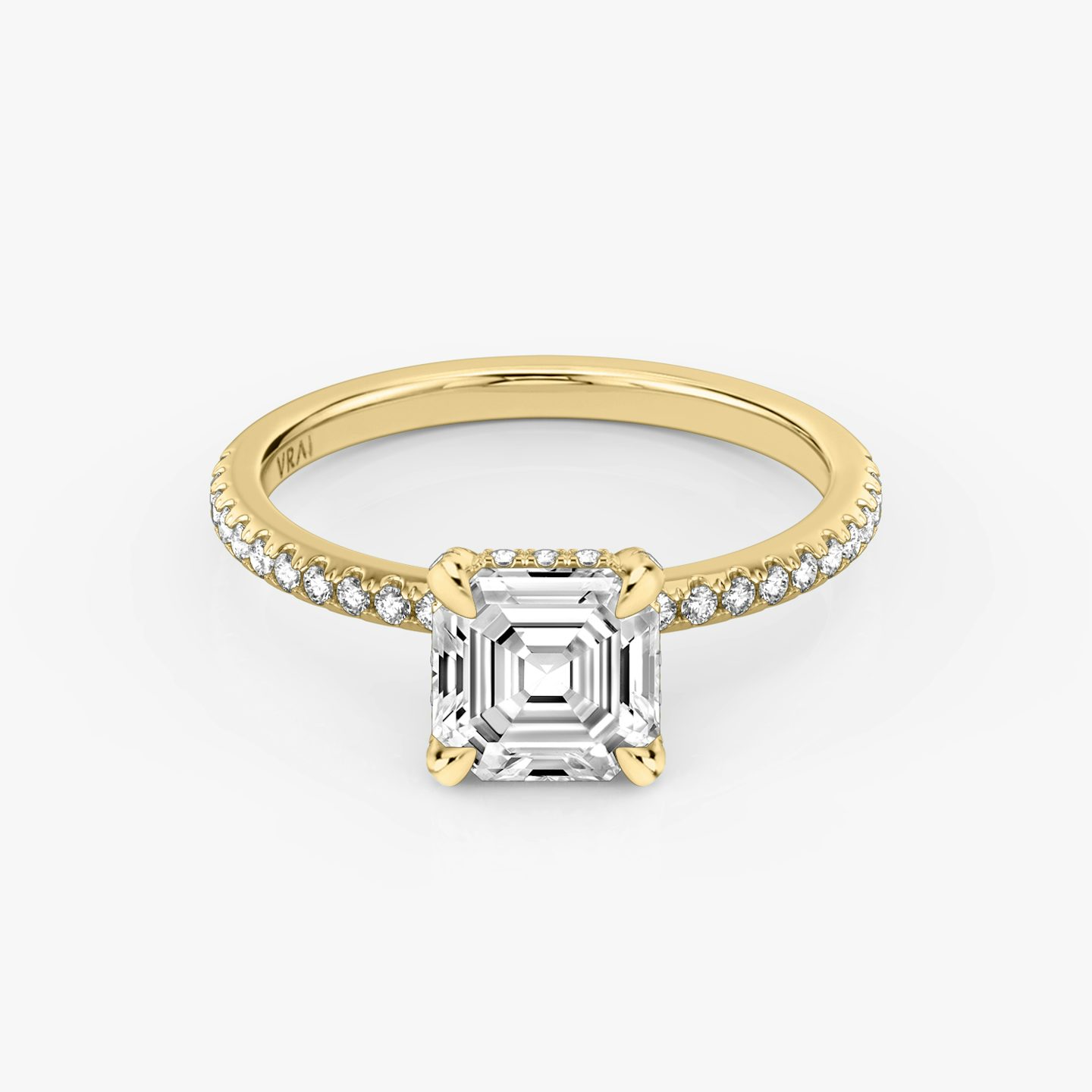 Classic Hidden Halo | Asscher | 18k | Gelbgold | bandAccent: Mit Pavé-Besatz | bandWidth: standard | prongStyle: Mit Pavé-Besatz | diamondOrientation: vertical | caratWeight: other