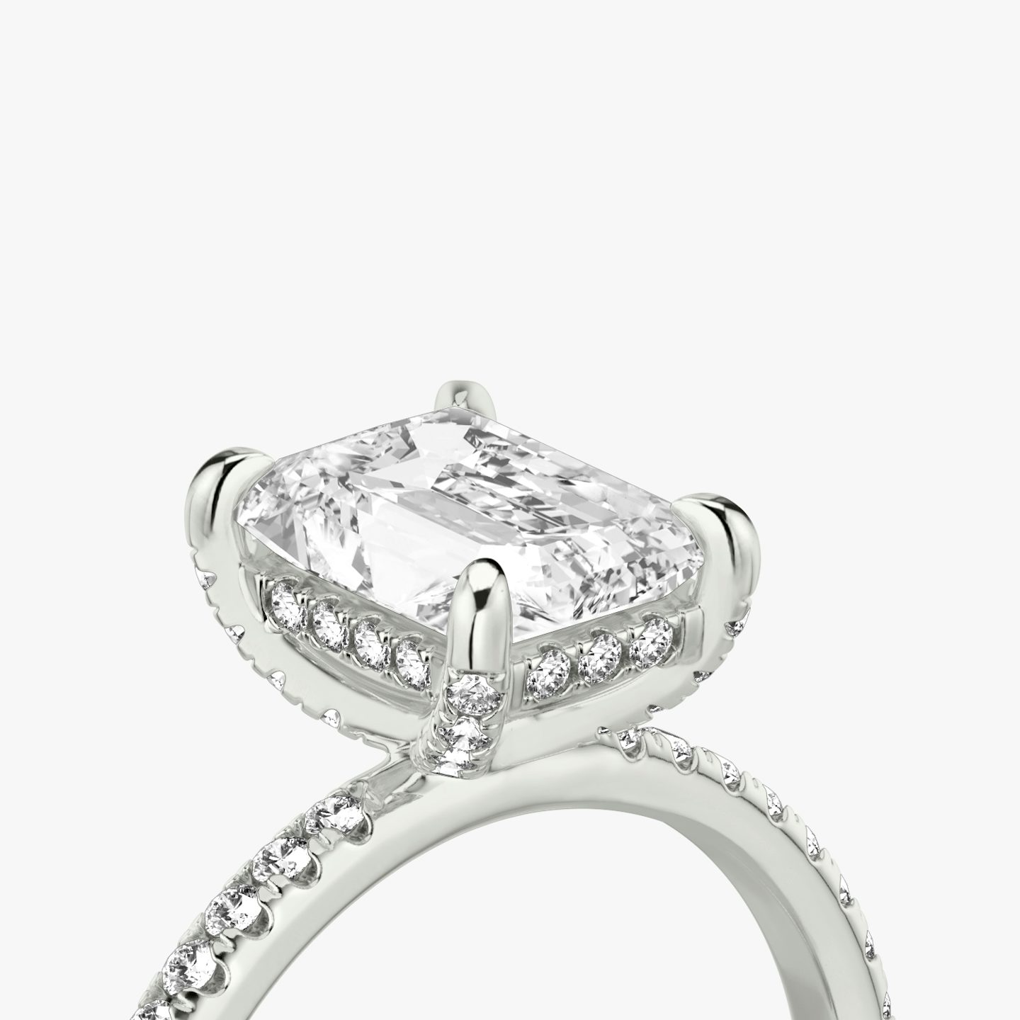 Classic Hidden Halo | Radiant | Platin | bandAccent: Mit Pavé-Besatz | bandWidth: standard | prongStyle: Mit Pavé-Besatz | diamondOrientation: vertical | caratWeight: other