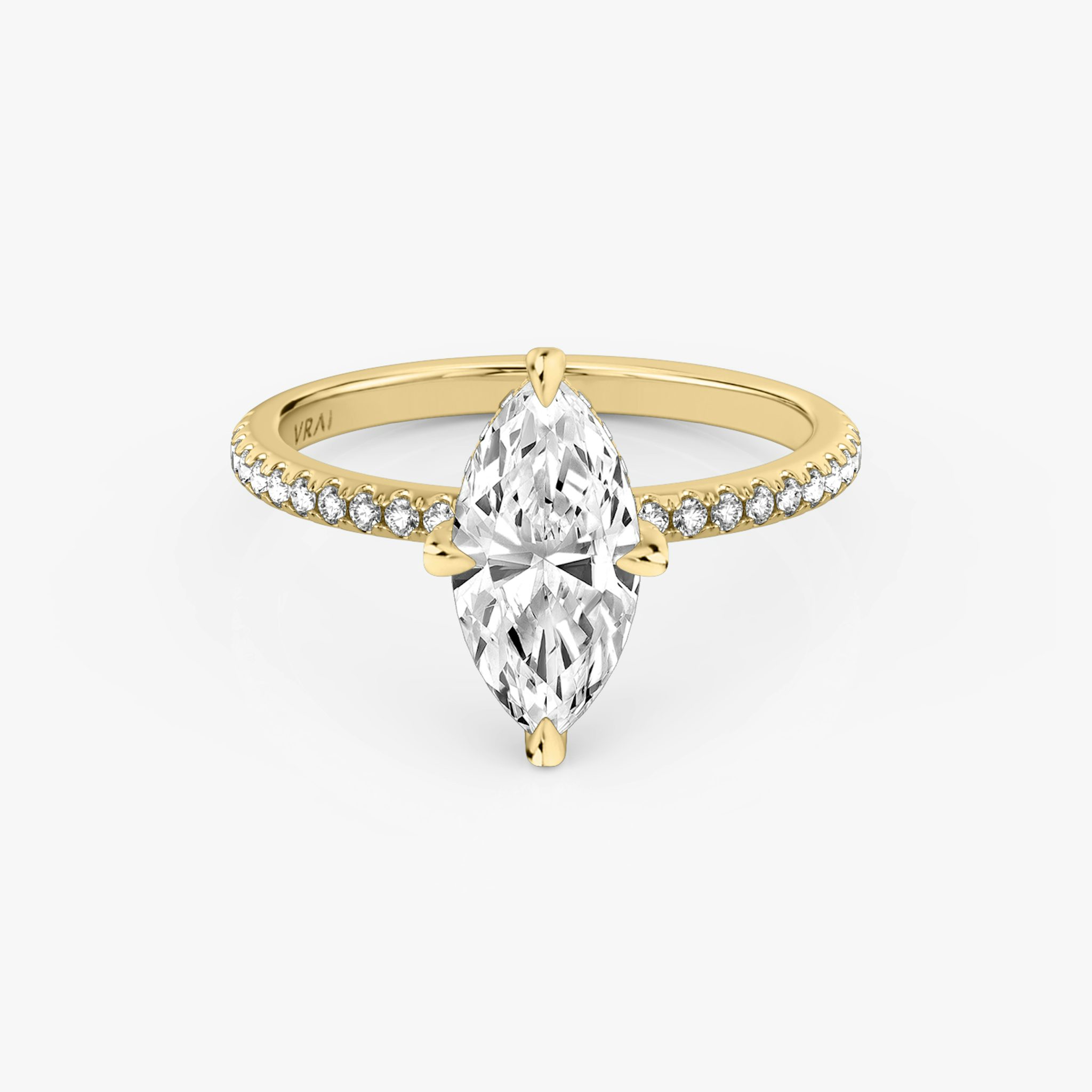 Anillo de compromiso Classic Hidden Halo | Marquise | 18k | Oro amarillo | bandAccent: Pavé | bandWidth: standard | prongStyle: Pavé | diamondOrientation: vertical | caratWeight: other