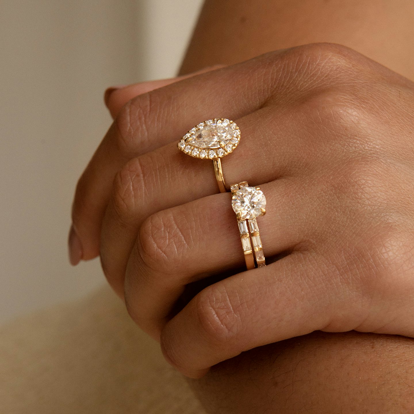 The Baguette Bar | Round Brilliant | 14k | Rose Gold | bandAccent: Pavé | caratWeight: other | diamondOrientation: vertical
