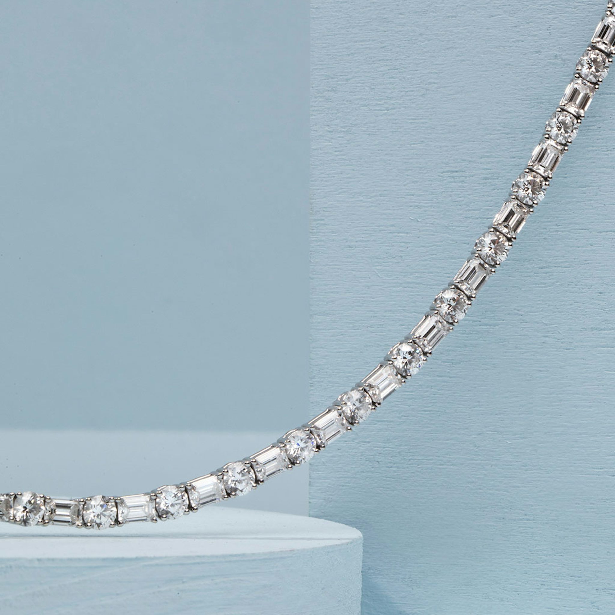 Mixed Shape Tennis Bracelet | Round Brilliant and Emerald | 14k | White Gold | chainLength: 7