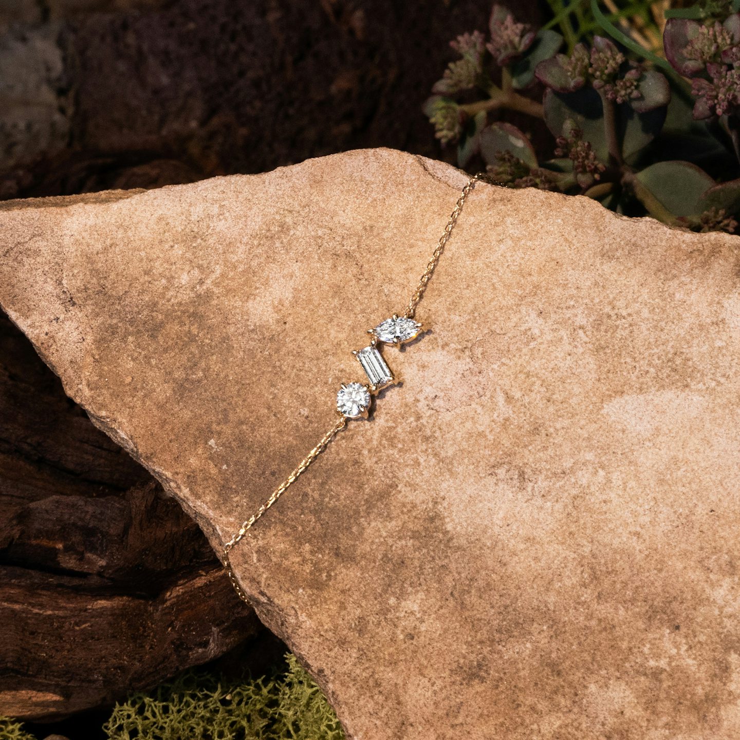 Orion Bracelet | Round Brilliant, Baguette and Marquise | 14k | Yellow Gold | diamondSize: petite | chainLength: 7