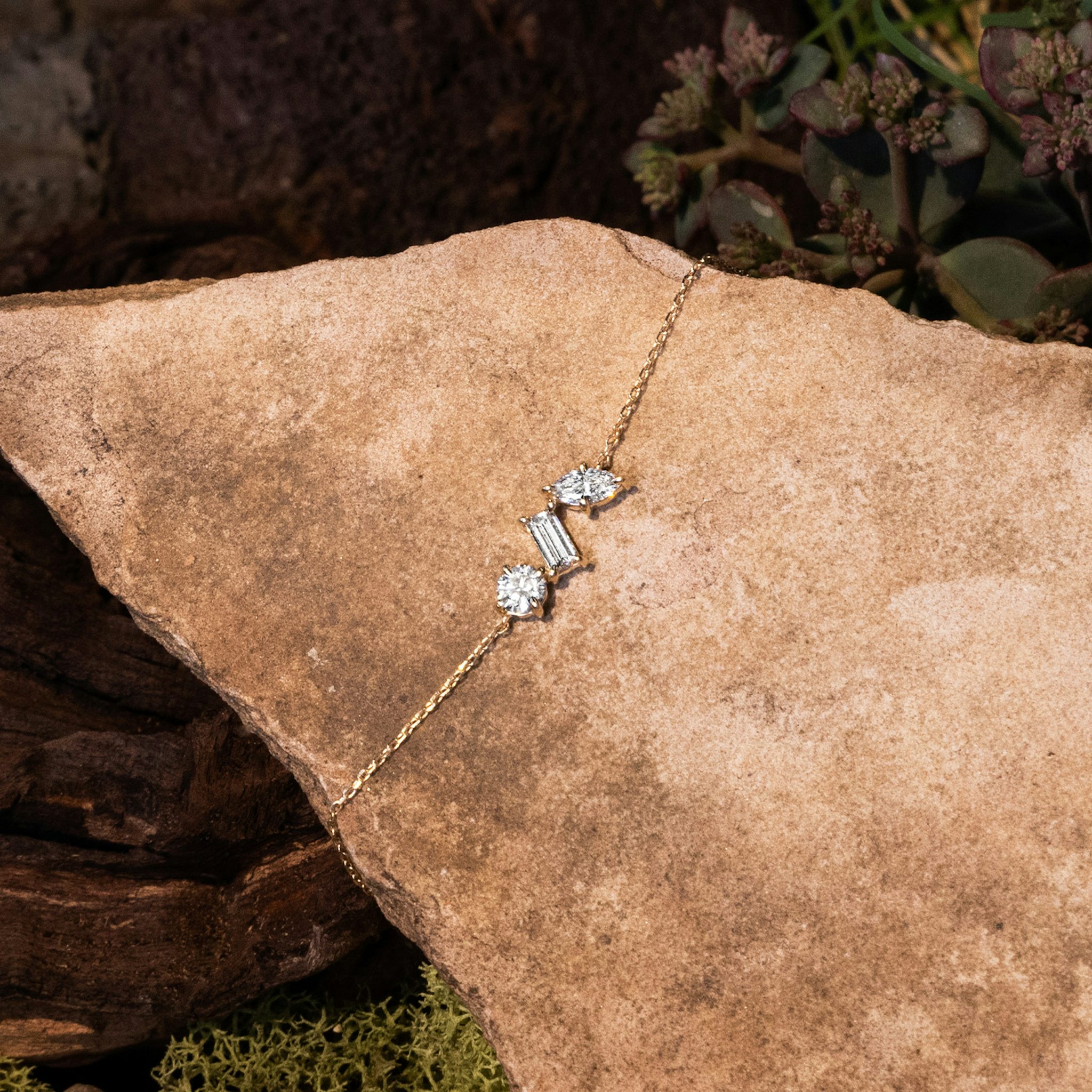 Orion Bracelet | Round Brilliant, Baguette and Marquise | 14k | Yellow Gold | diamondSize: original | chainLength: 7