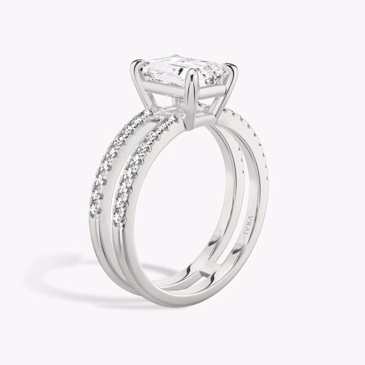 The Double Band | Emerald | 18k | White Gold | bandAccent: Pavé | bandStoneShape: Round Brilliant | diamondOrientation: vertical | caratWeight: other