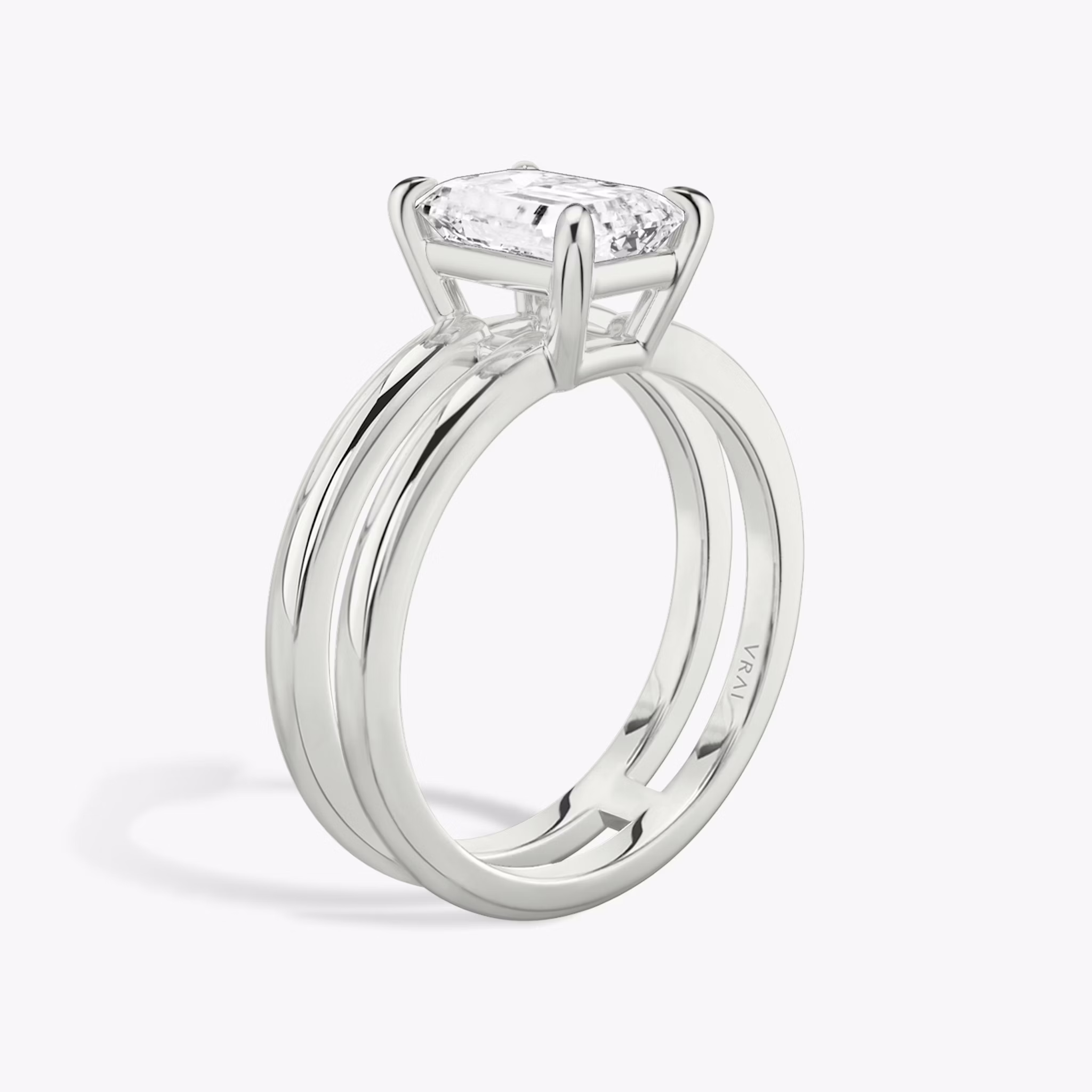 The Double Band | Emerald | 18k | White Gold | bandAccent: Plain | diamondOrientation: vertical | caratWeight: other