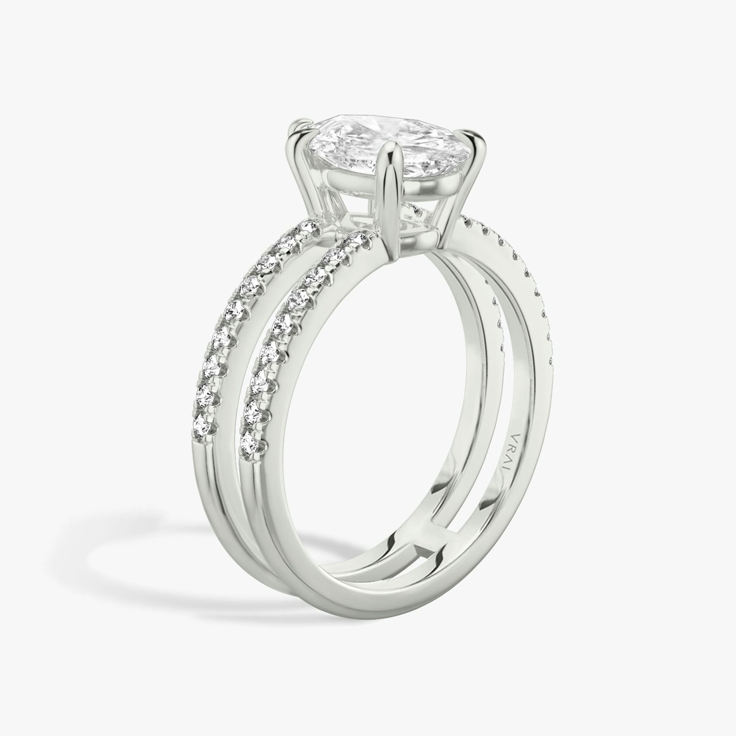 The Double Band | Pear | 18k | White Gold | bandAccent: Pavé | bandStoneShape: Round Brilliant | diamondOrientation: vertical | caratWeight: other